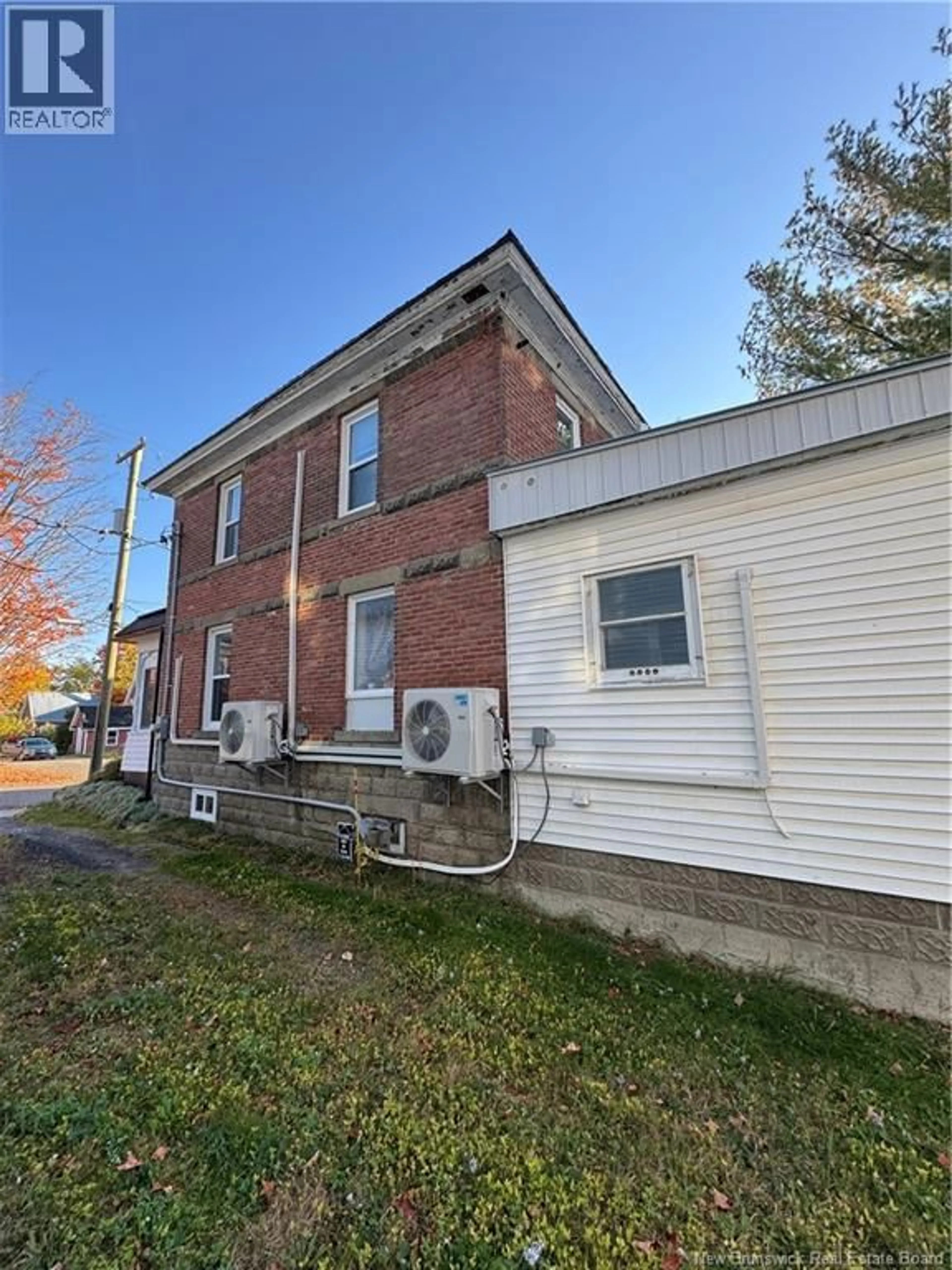 Unknown for 111 VICTORIA STREET, Woodstock New Brunswick E7M3A4