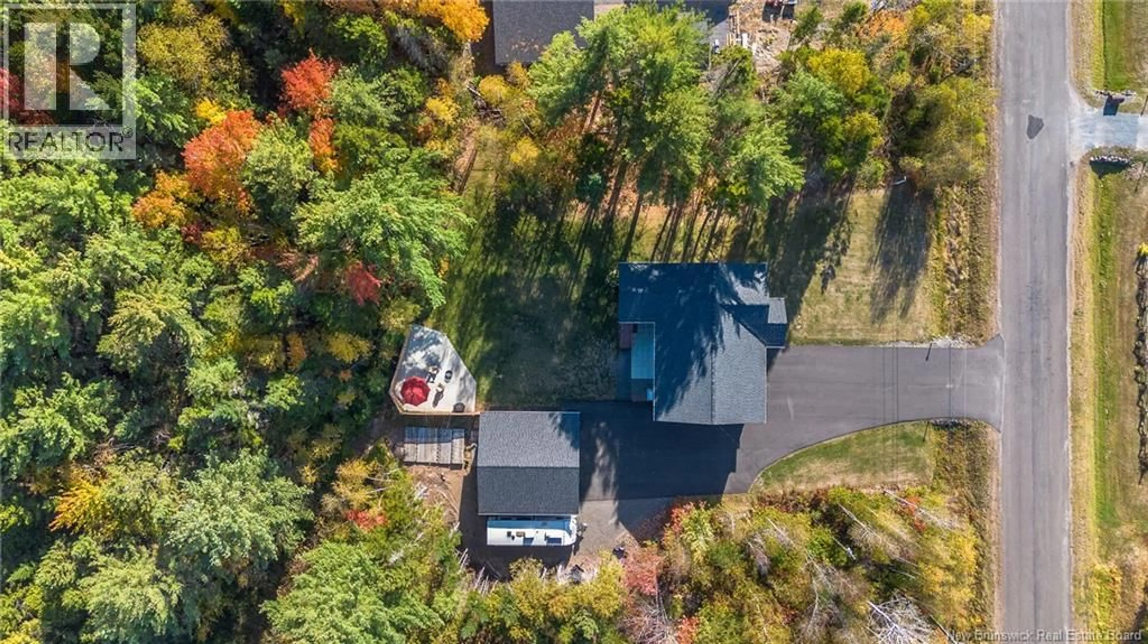 A pic from outside/outdoor area/front of a property/back of a property/a pic from drone, water/lake/river/ocean view for 45 THOMPSON AVENUE, Burton New Brunswick E2V4L8