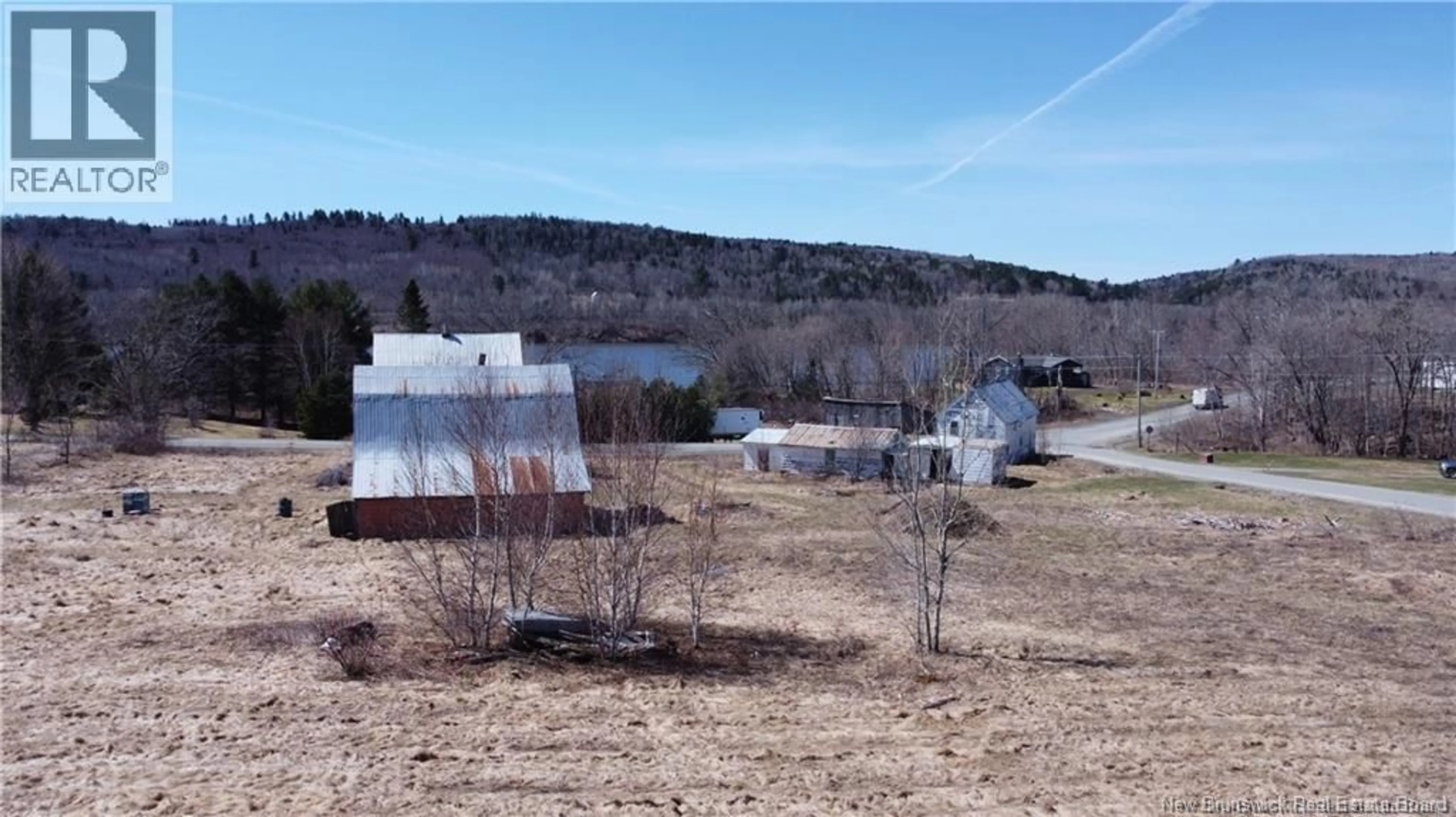 A pic from outside/outdoor area/front of a property/back of a property/a pic from drone, mountain view for 1294 105 ROUTE ROUTE, Southampton New Brunswick E6G1L5