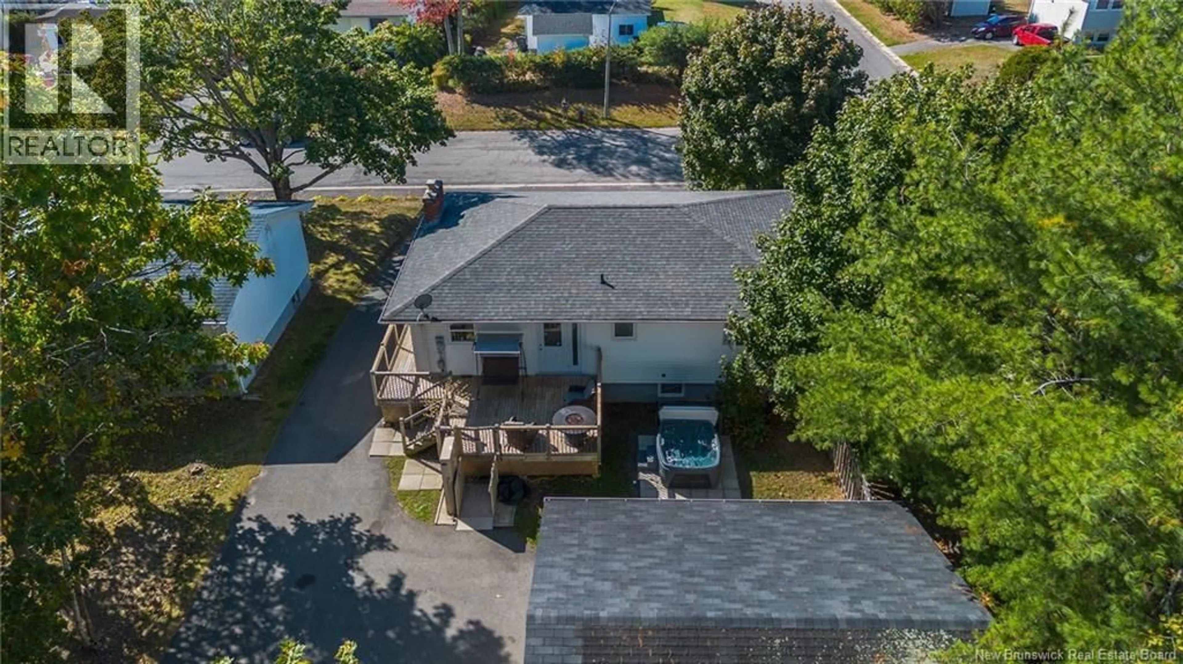 A pic from outside/outdoor area/front of a property/back of a property/a pic from drone, street for 31 FINNAMORE STREET, Oromocto New Brunswick E2V2J9