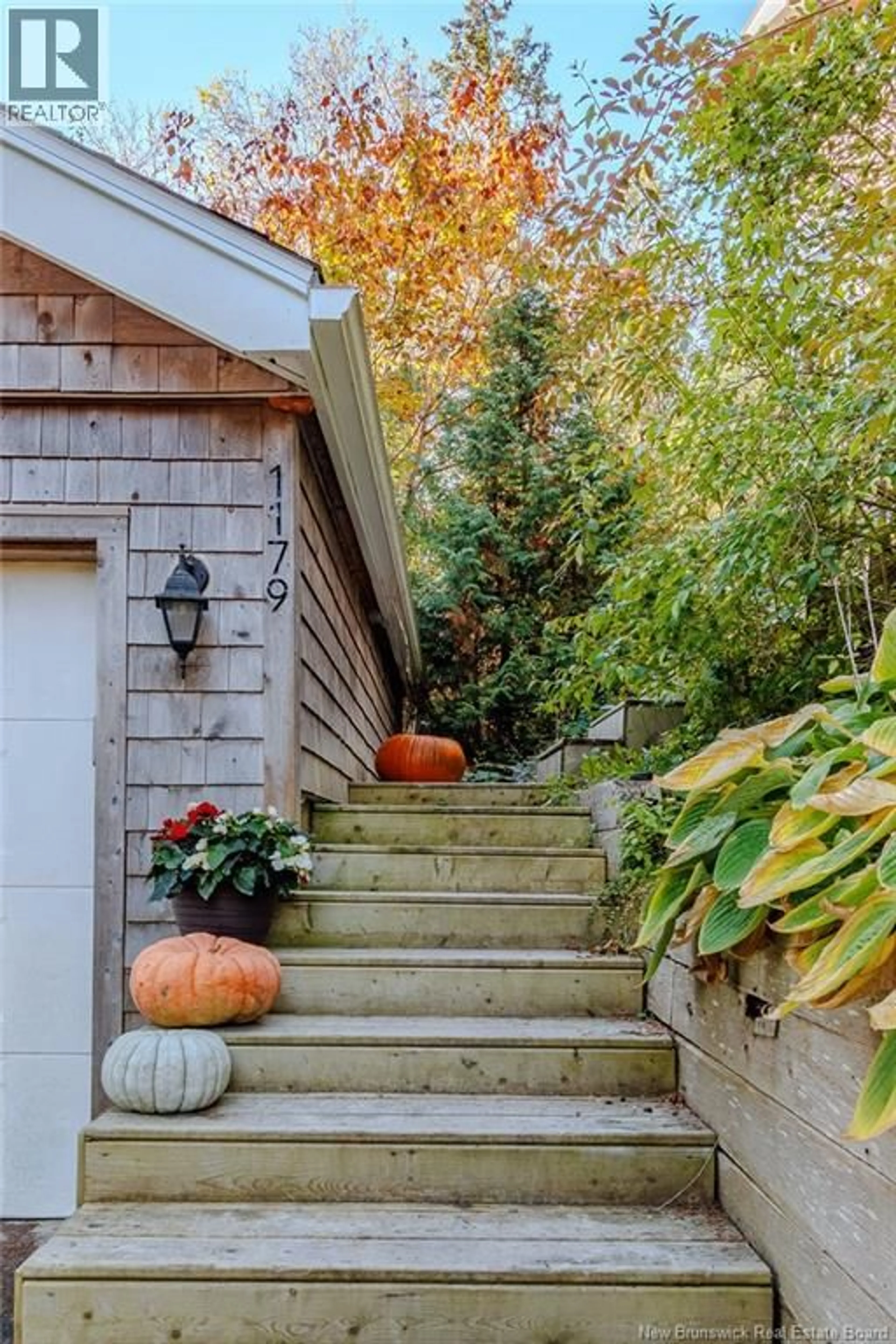 Stairs for 1179 ROTHESAY ROAD, Saint John New Brunswick E2H2H9