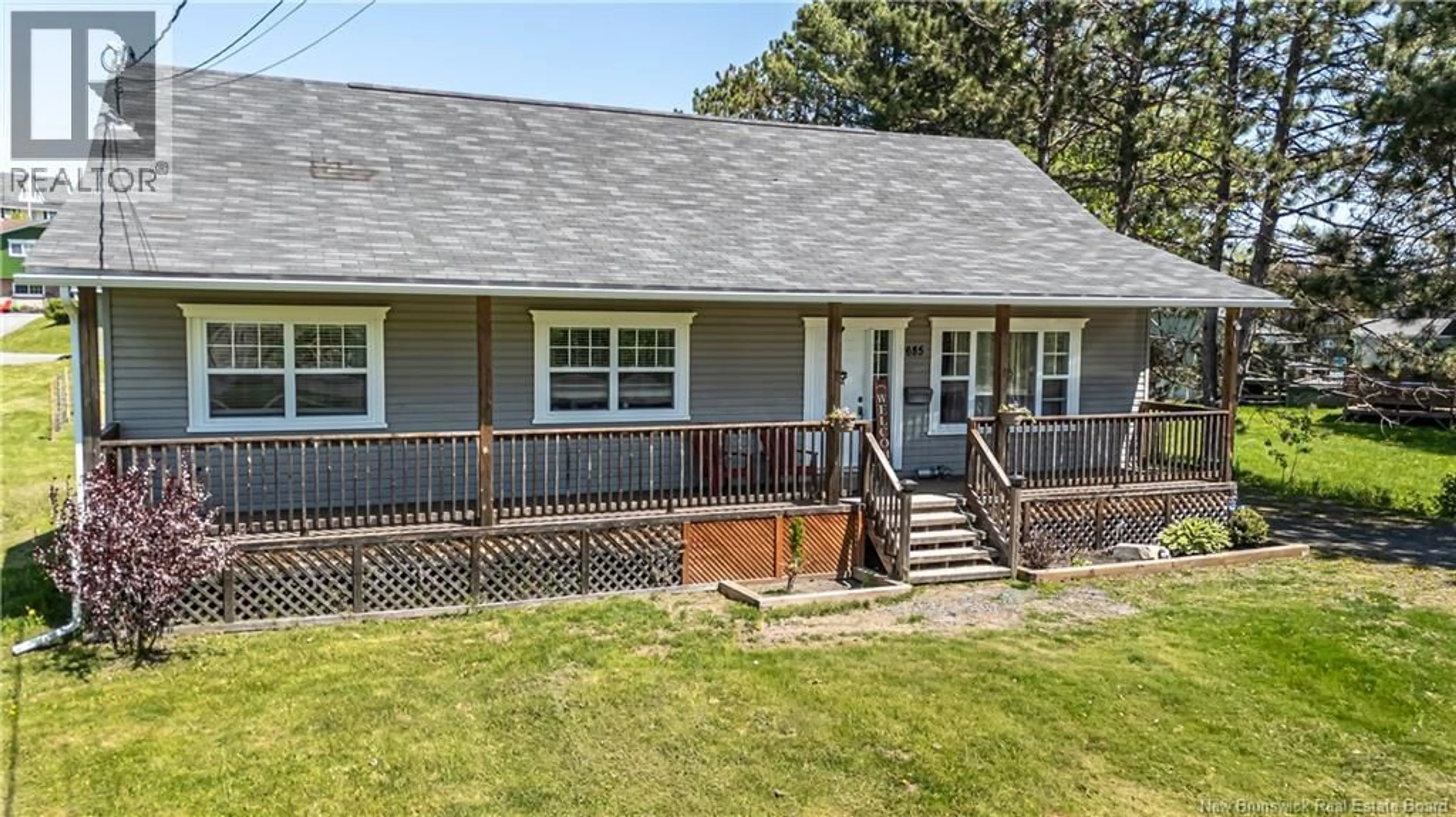 A pic from outside/outdoor area/front of a property/back of a property/a pic from drone, unknown for 685 CLEMENTS DRIVE, Fredericton New Brunswick E3A1B8