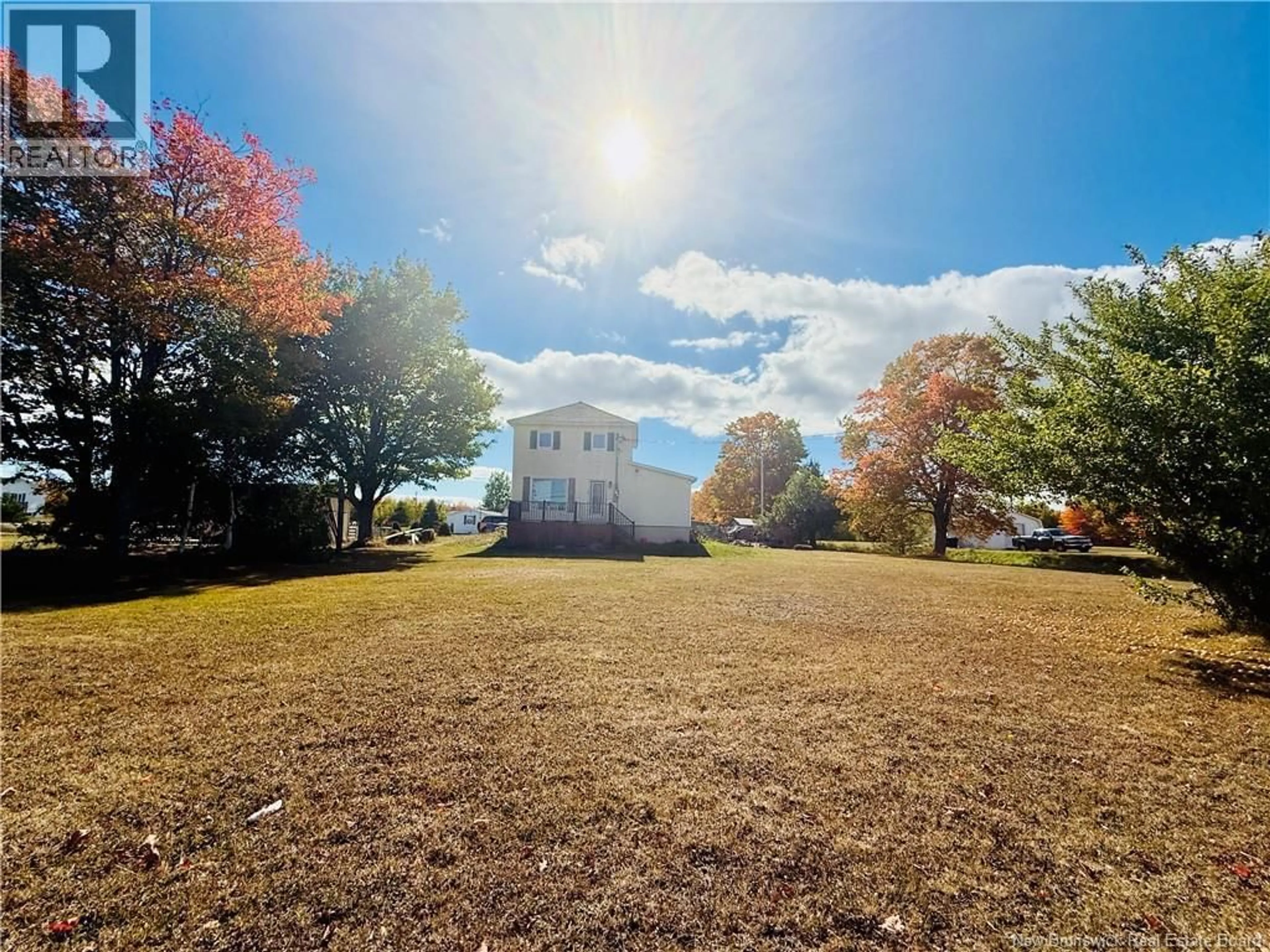 A pic from outside/outdoor area/front of a property/back of a property/a pic from drone, unknown for 6 RUE ROUSSELLE, Saint-Wilfred New Brunswick E9G2T6