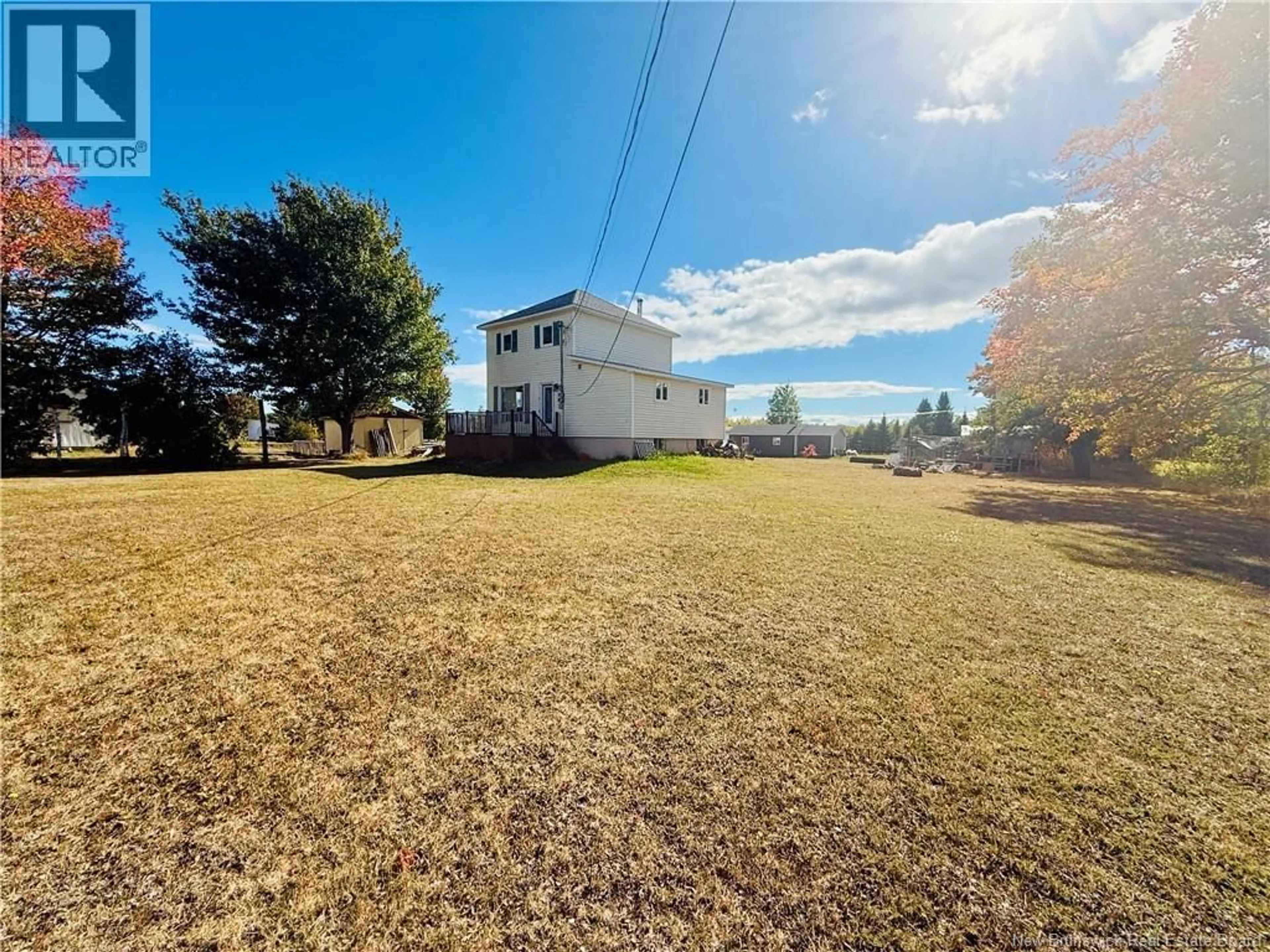 A pic from outside/outdoor area/front of a property/back of a property/a pic from drone, water/lake/river/ocean view for 6 RUE ROUSSELLE, Saint-Wilfred New Brunswick E9G2T6