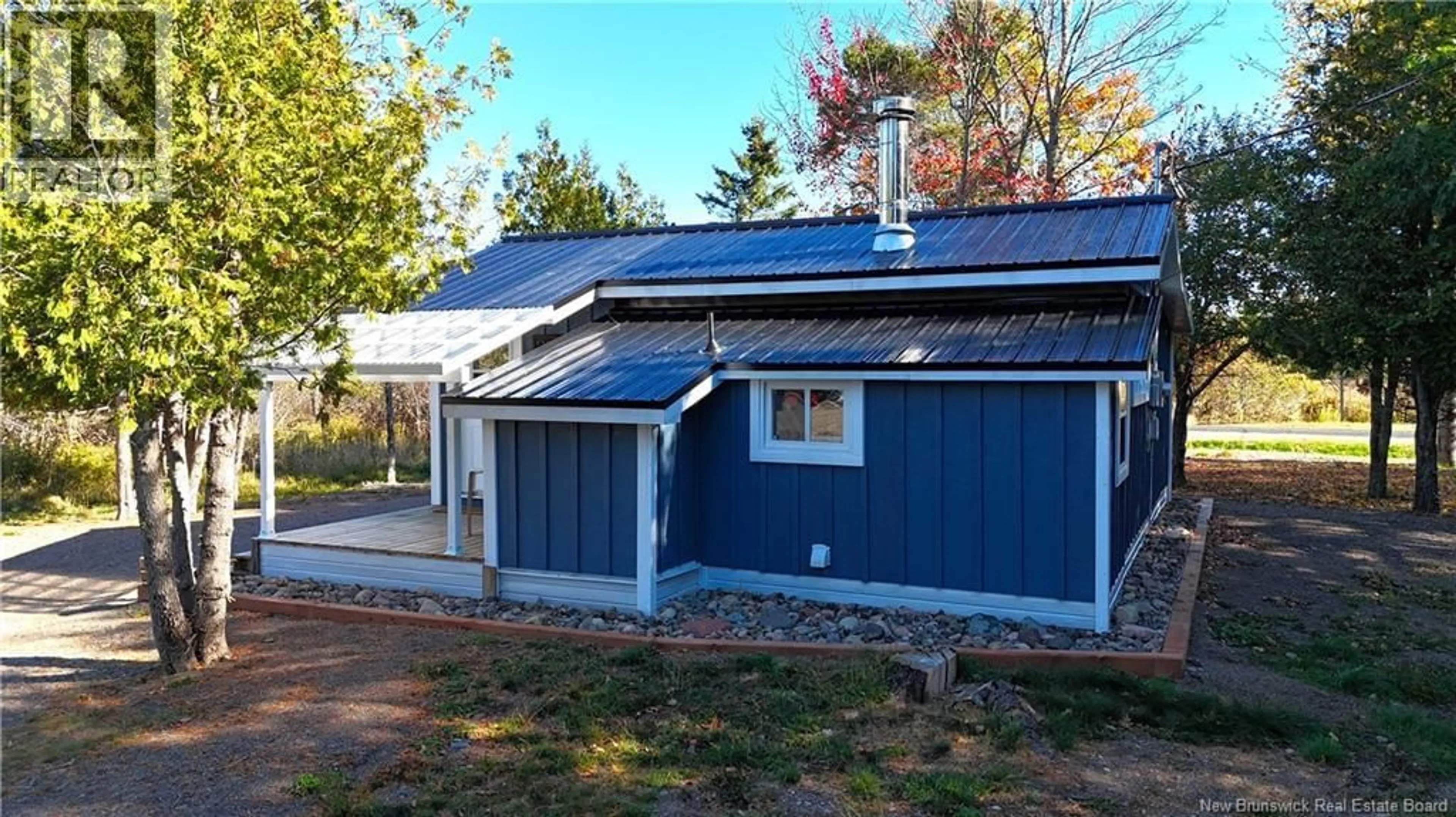 Home with vinyl exterior material, building for 260 MANOR ROAD, St George New Brunswick E5C3R9