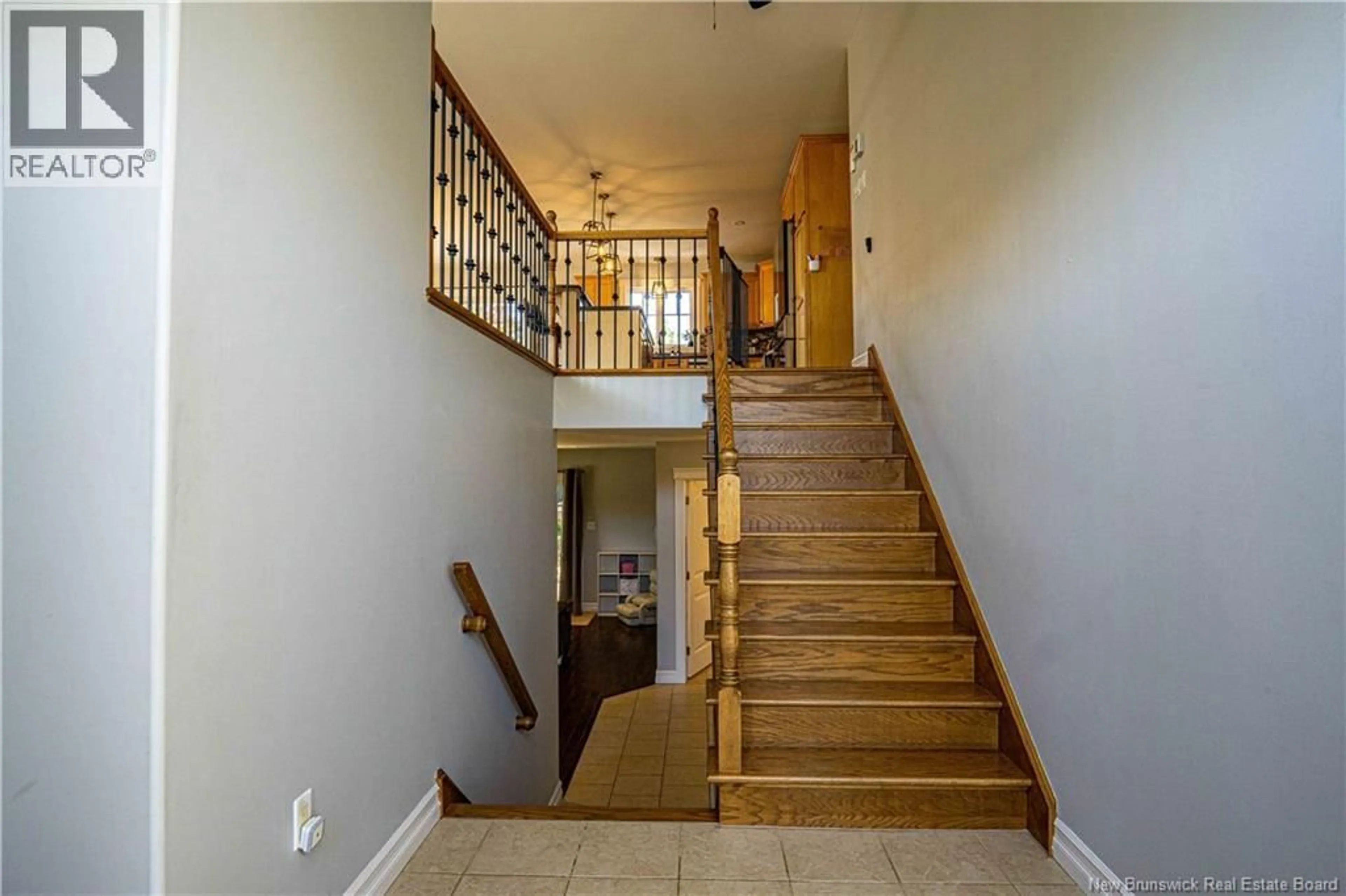 Indoor foyer for 214 GARDEN GROVE STREET, Lincoln New Brunswick E3B7G8