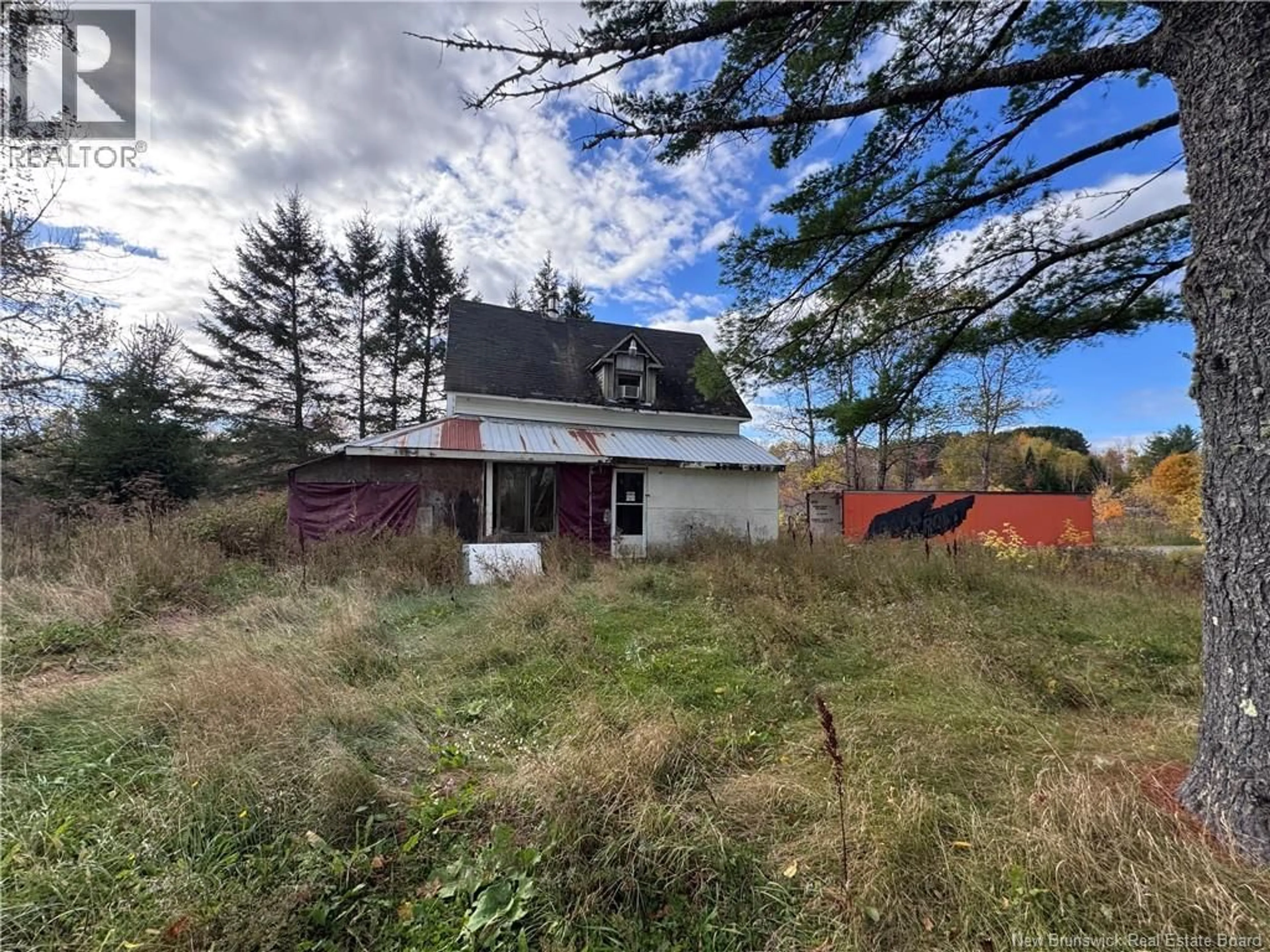 A pic from outside/outdoor area/front of a property/back of a property/a pic from drone, unknown for 10150 105 ROUTE, Beechwood New Brunswick E7J2A6
