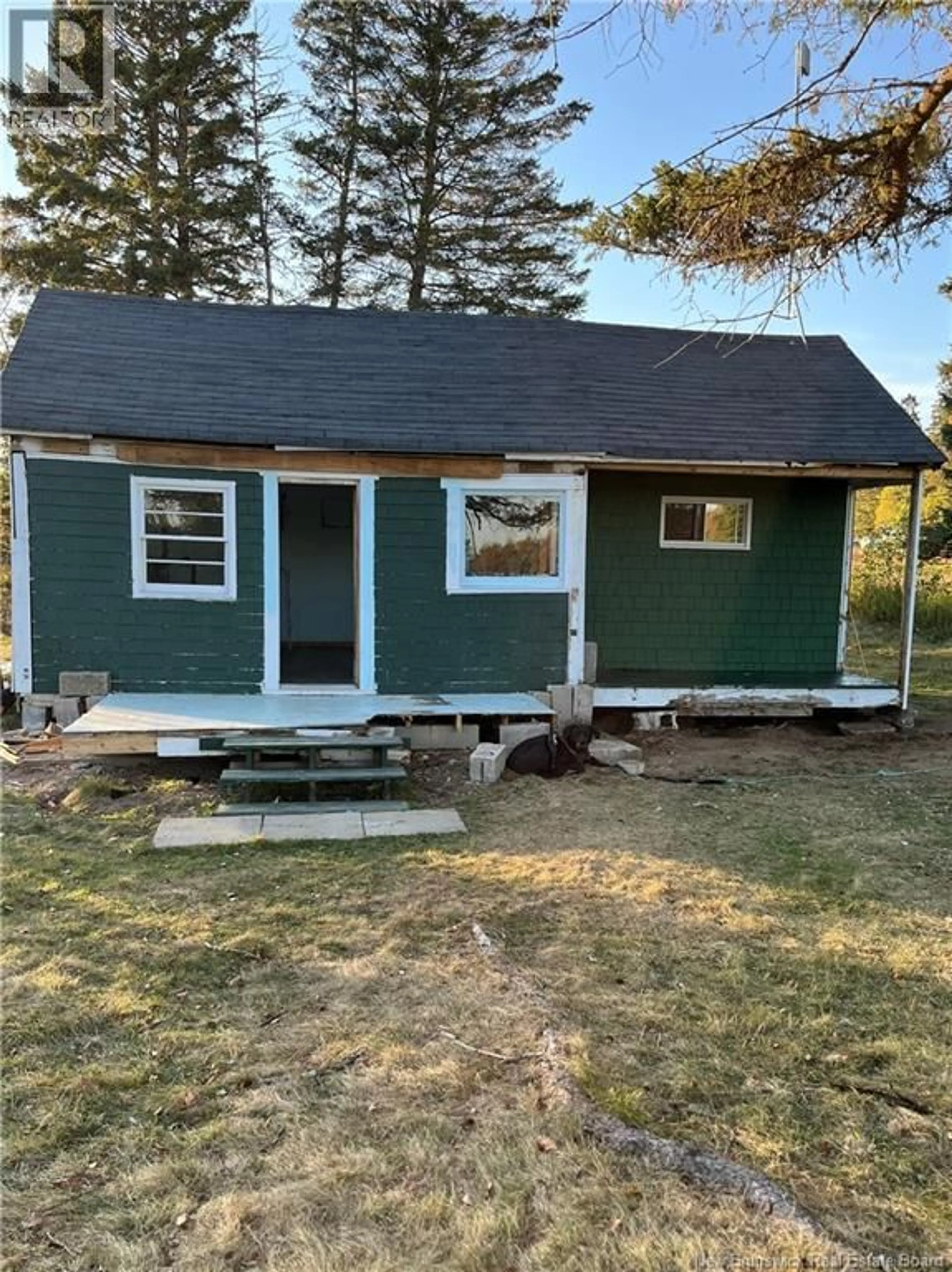 Shed for 14 OAK LANE, Oak Point New Brunswick E3B2P6