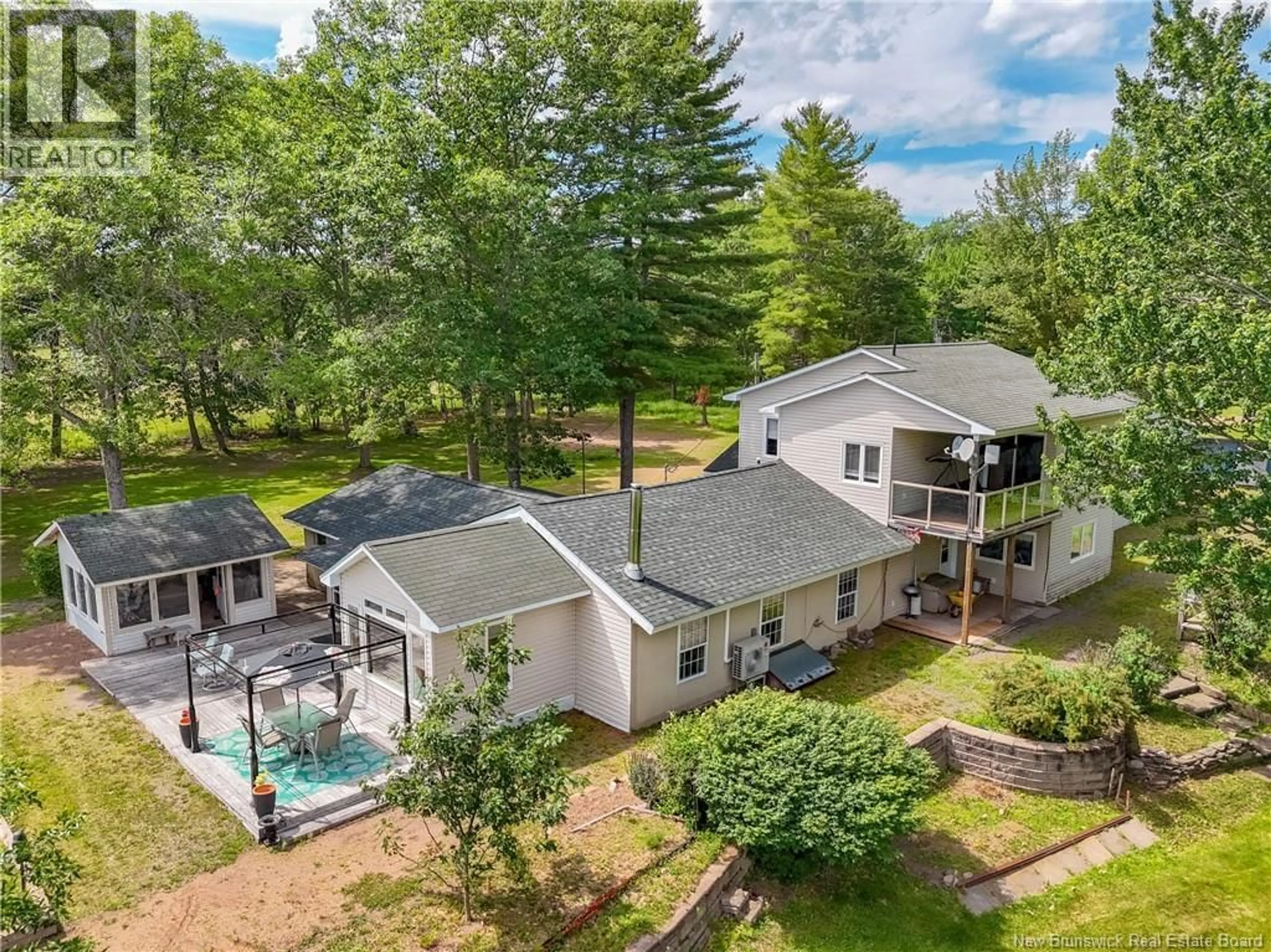 A pic from outside/outdoor area/front of a property/back of a property/a pic from drone, water/lake/river/ocean view for 870 ROUTE 690, Maquapit Lake New Brunswick E4B1P1
