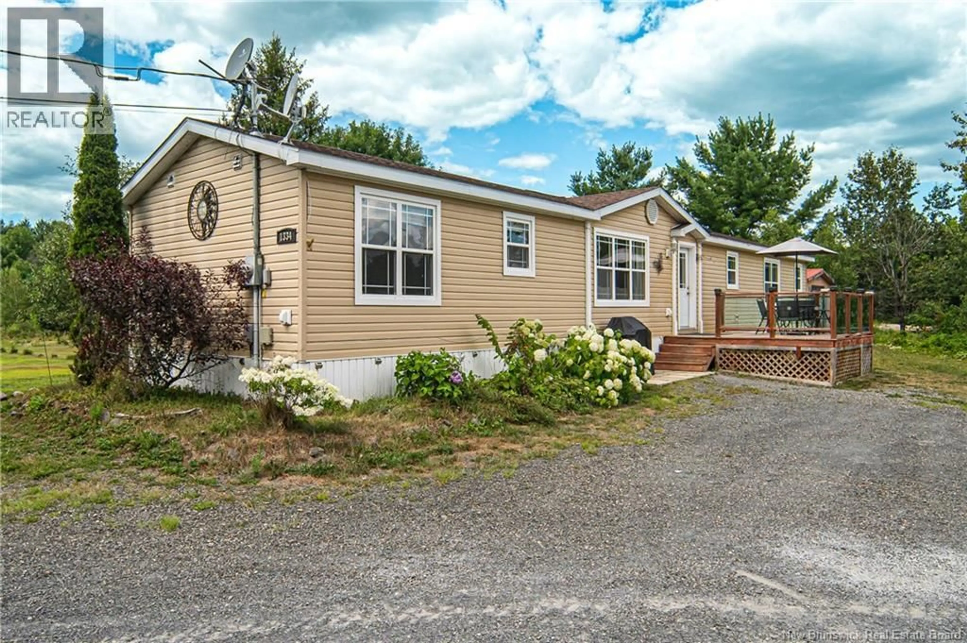 Home with vinyl exterior material, street for 1334 RTE 104, Keswick New Brunswick E4L2G7