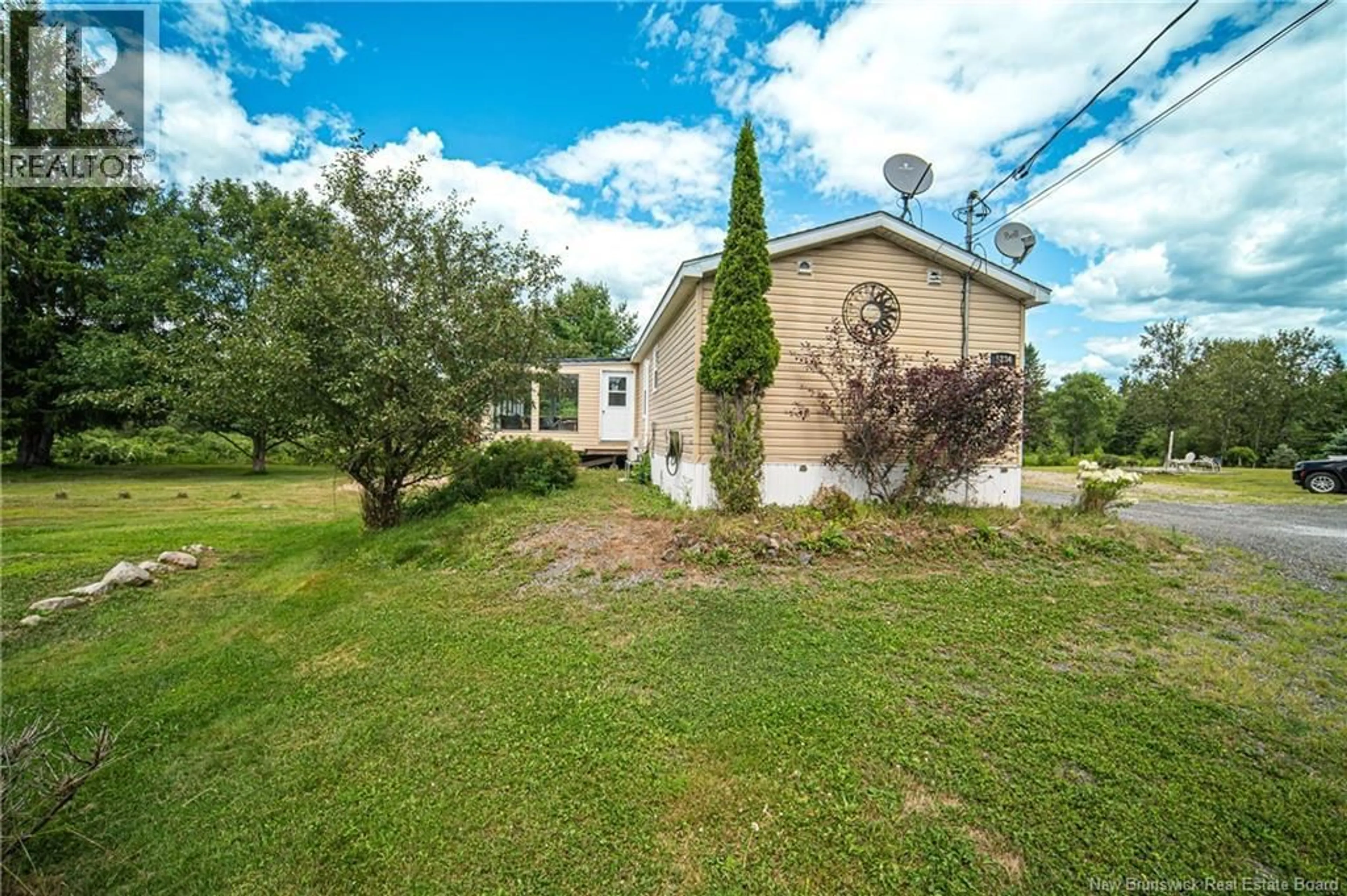 A pic from outside/outdoor area/front of a property/back of a property/a pic from drone, unknown for 1334 RTE 104, Keswick New Brunswick E4L2G7