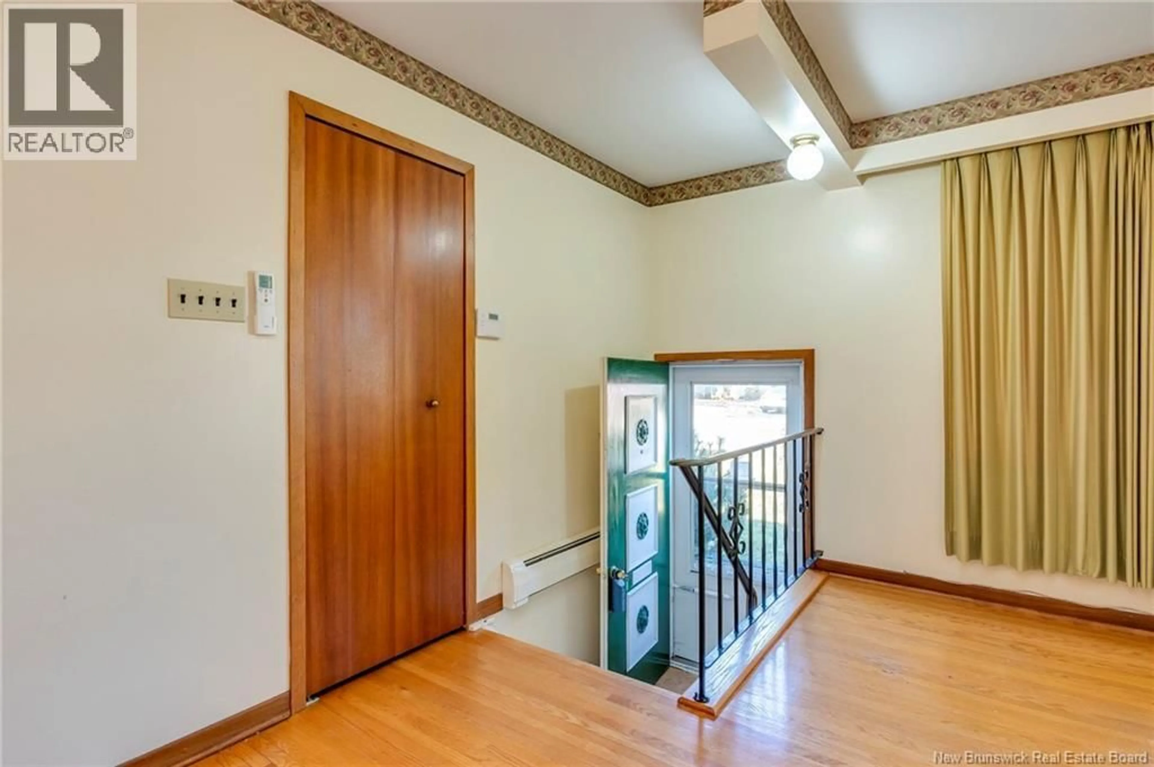 Indoor foyer for 60 DOROTHEA, Saint John New Brunswick E2J3J1