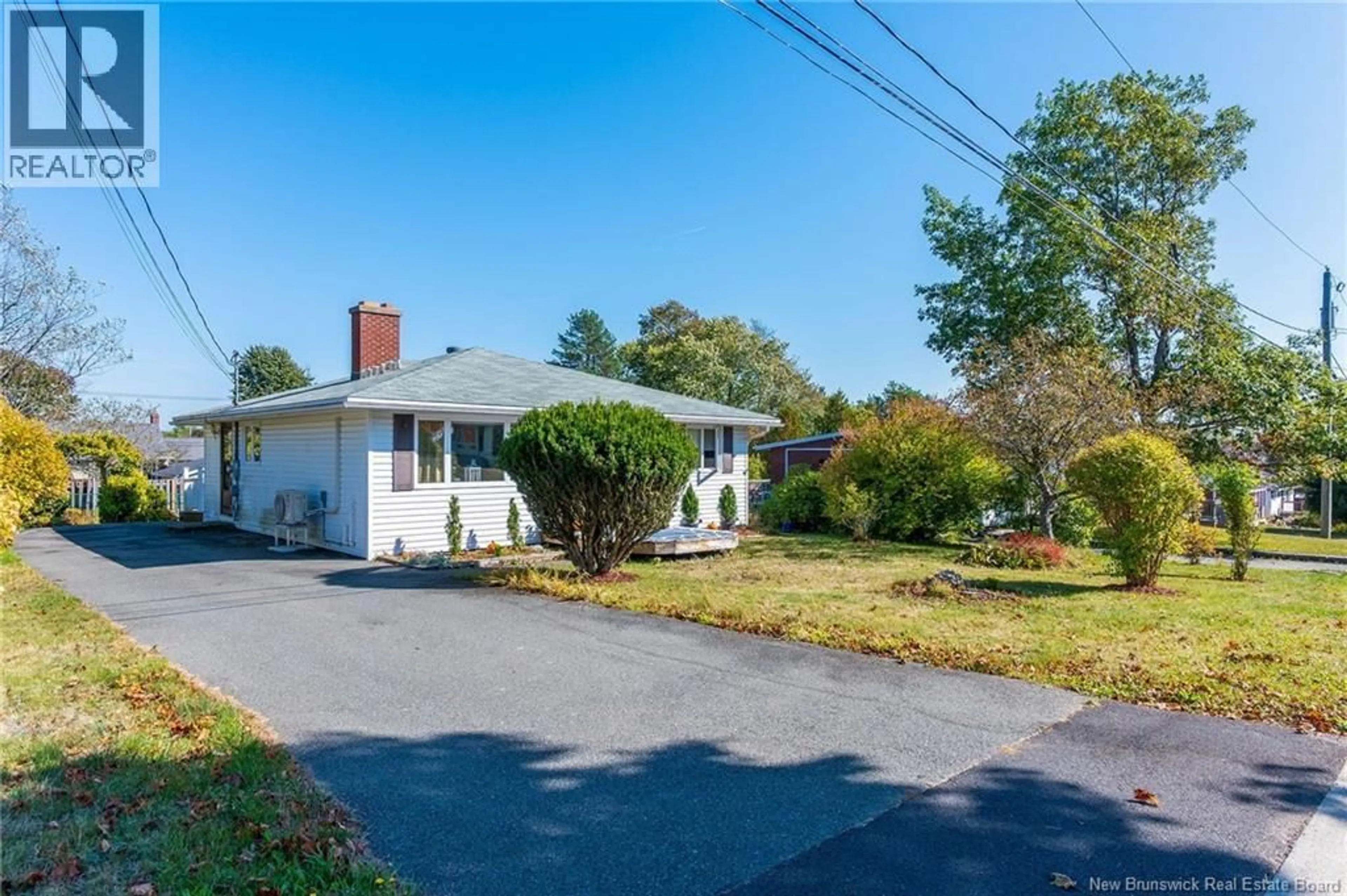 A pic from outside/outdoor area/front of a property/back of a property/a pic from drone, street for 15 MURIEL AVENUE, Saint John New Brunswick E2K3G9