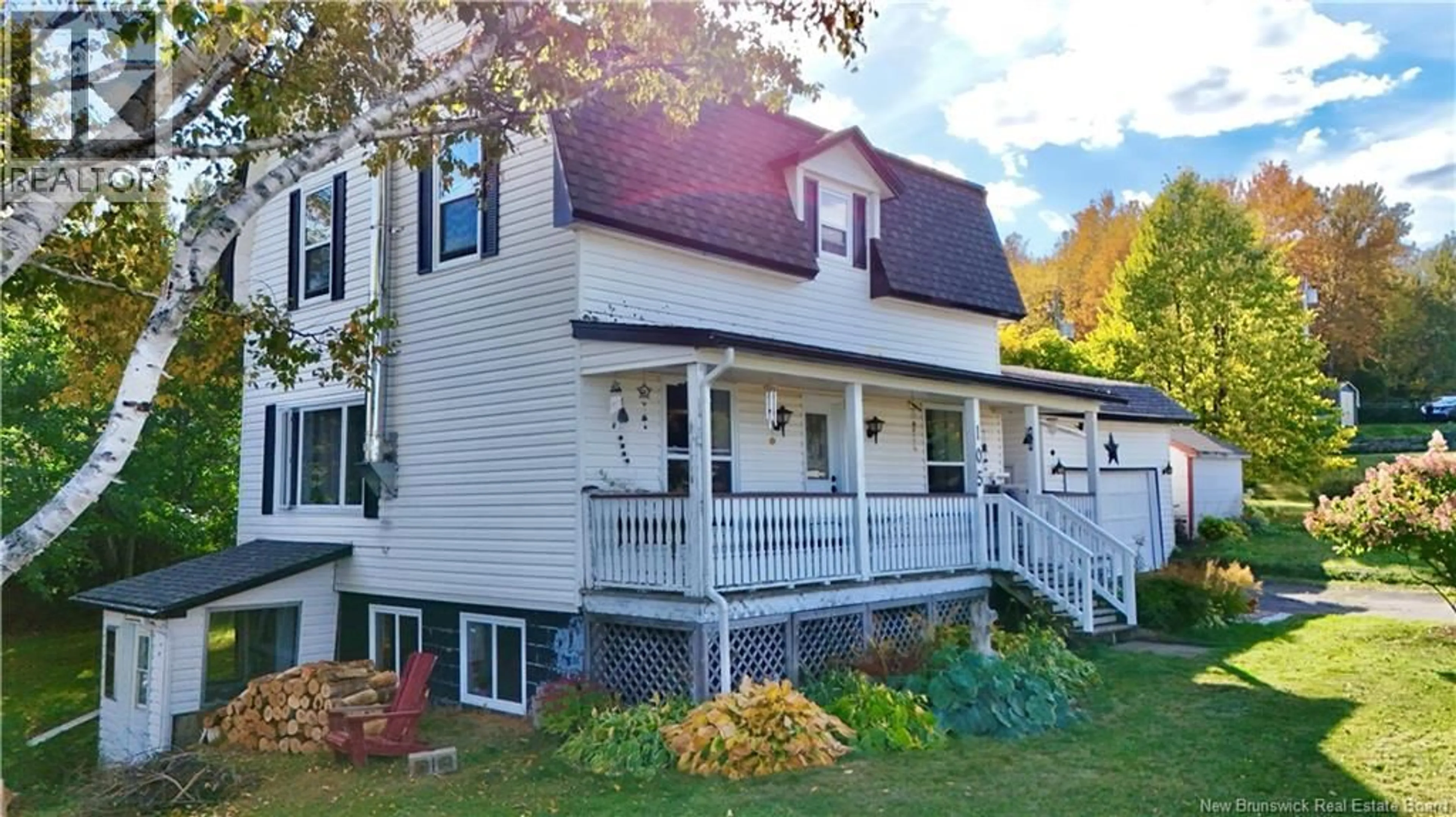 Home with vinyl exterior material, unknown for 105 NOTRE DAME, Bathurst New Brunswick E2A3C8