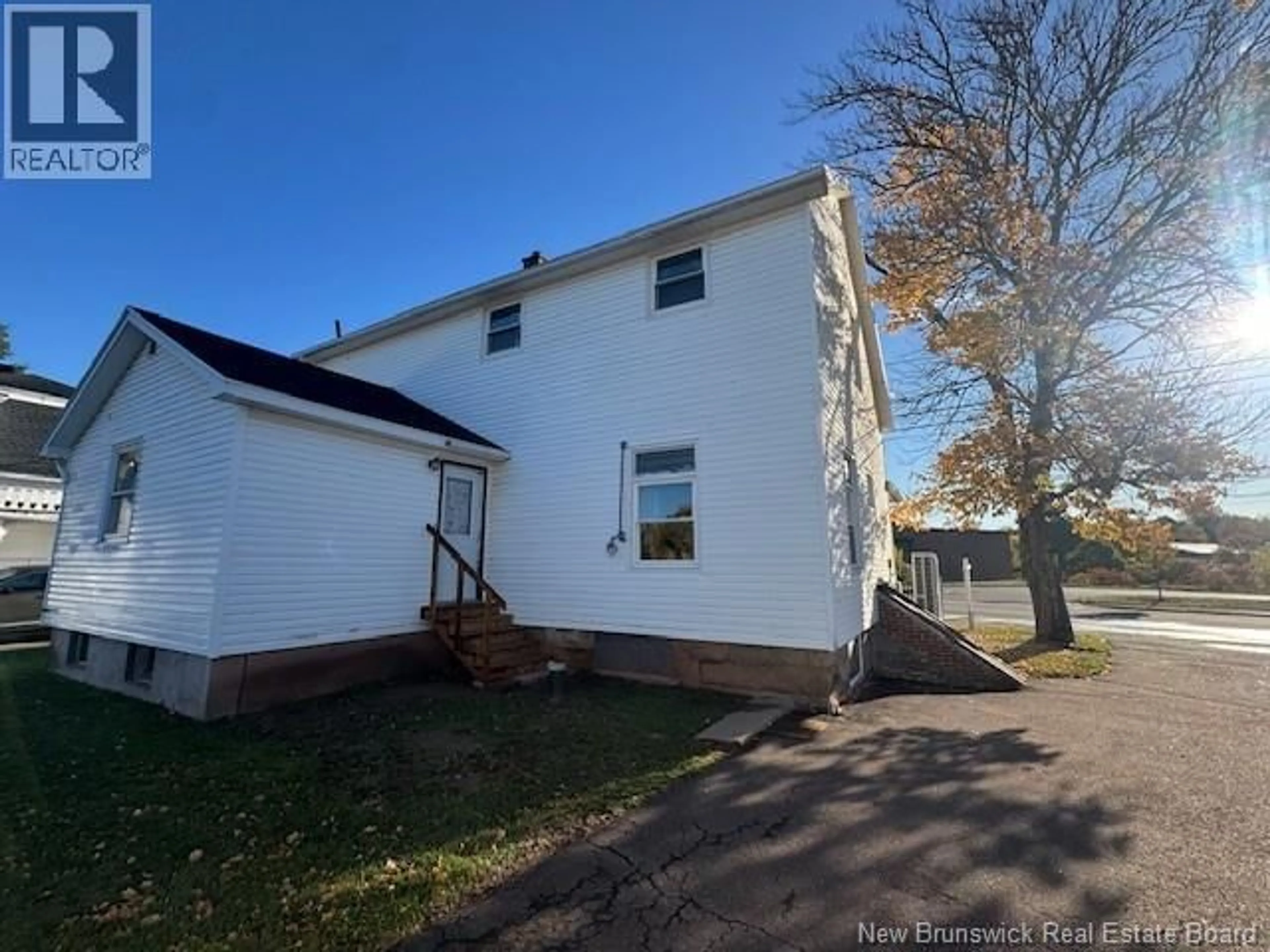 A pic from outside/outdoor area/front of a property/back of a property/a pic from drone, street for 27 RIVER ROAD, Petitcodiac New Brunswick E4Z4T4