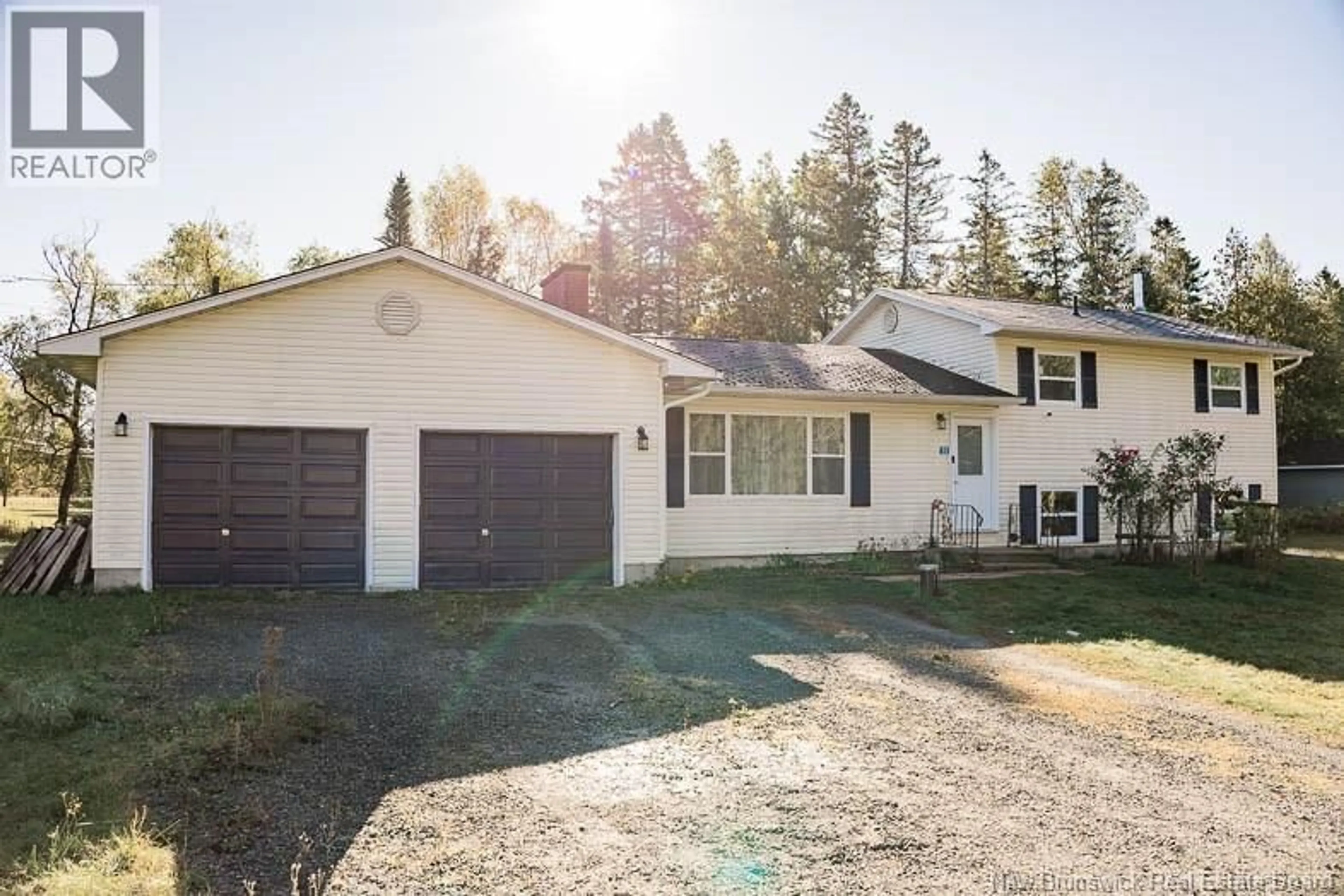 A pic from outside/outdoor area/front of a property/back of a property/a pic from drone, street for 11 HALLETT HEIGHTS, Douglas New Brunswick E3G7X8