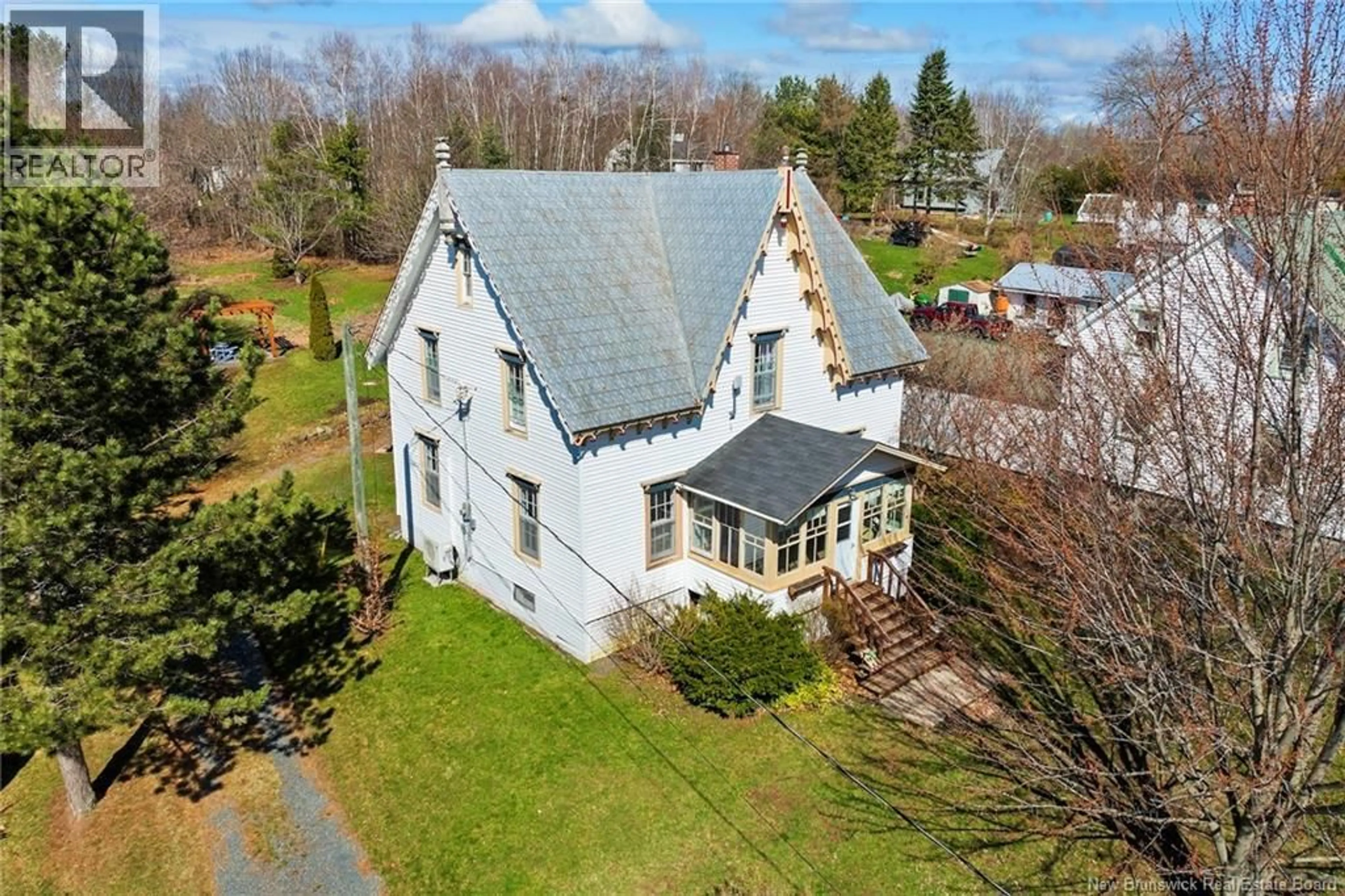 A pic from outside/outdoor area/front of a property/back of a property/a pic from drone, building for 25 TILLEY ROAD, Gagetown New Brunswick E5M1A7