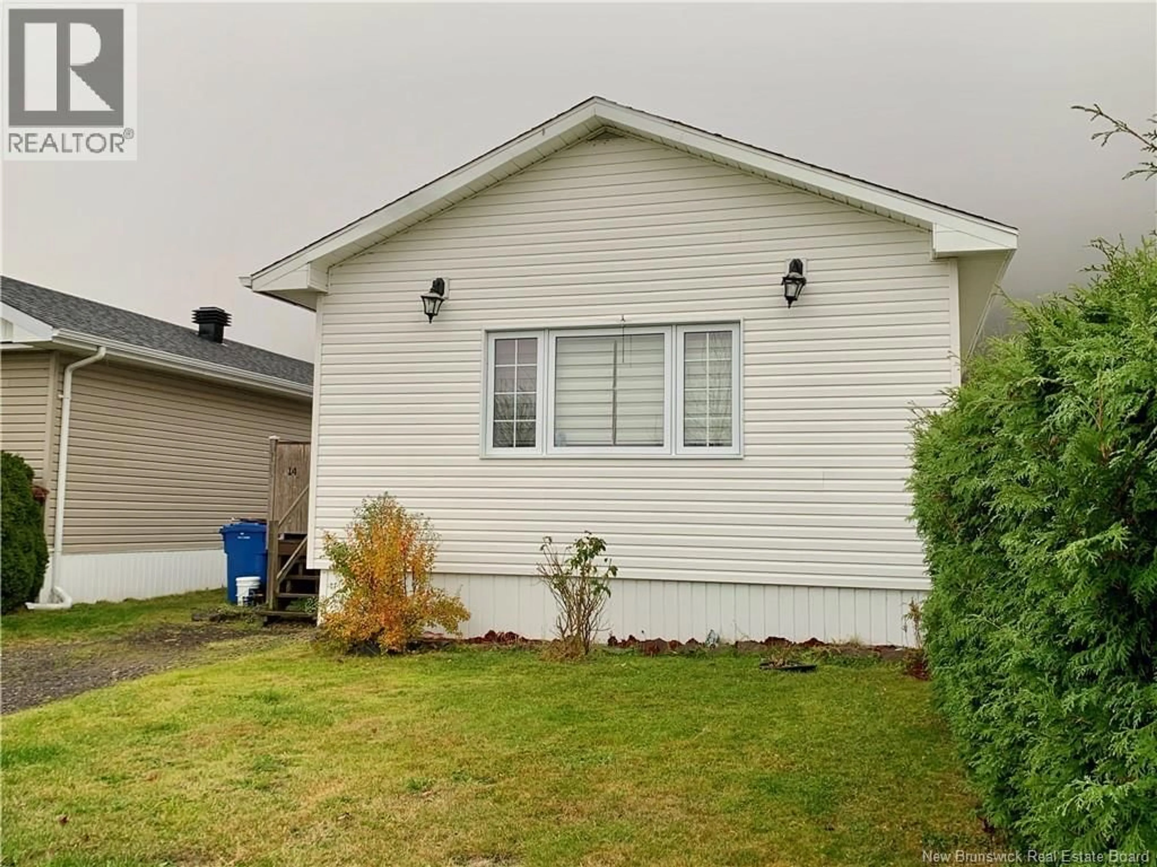 Home with vinyl exterior material, street for 14 MOUNTAIN VIEW, Campbellton New Brunswick E3N3K9