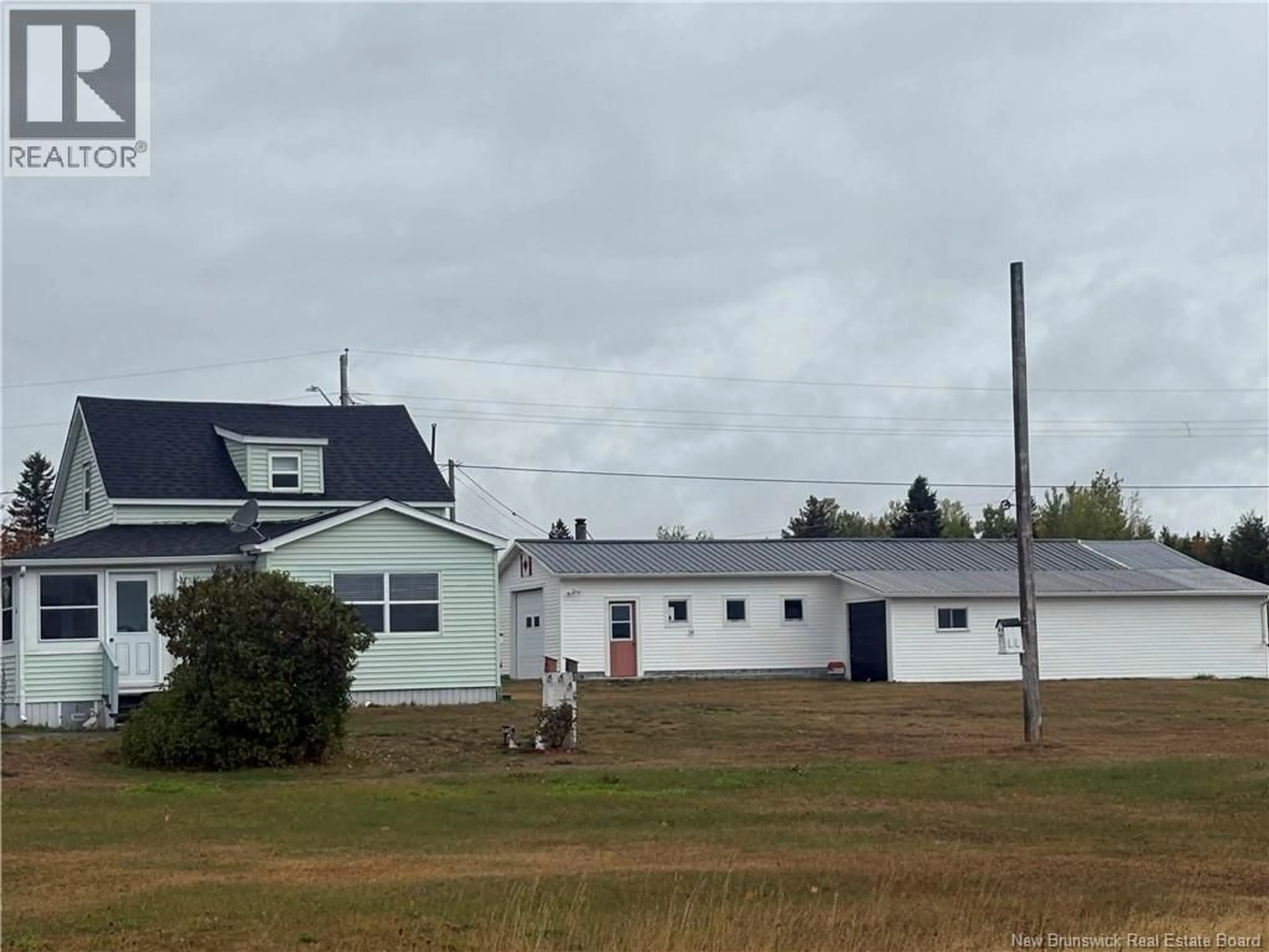 A pic from outside/outdoor area/front of a property/back of a property/a pic from drone, building for 64 LIONEL ROUTE, Neguac New Brunswick E9G1K3