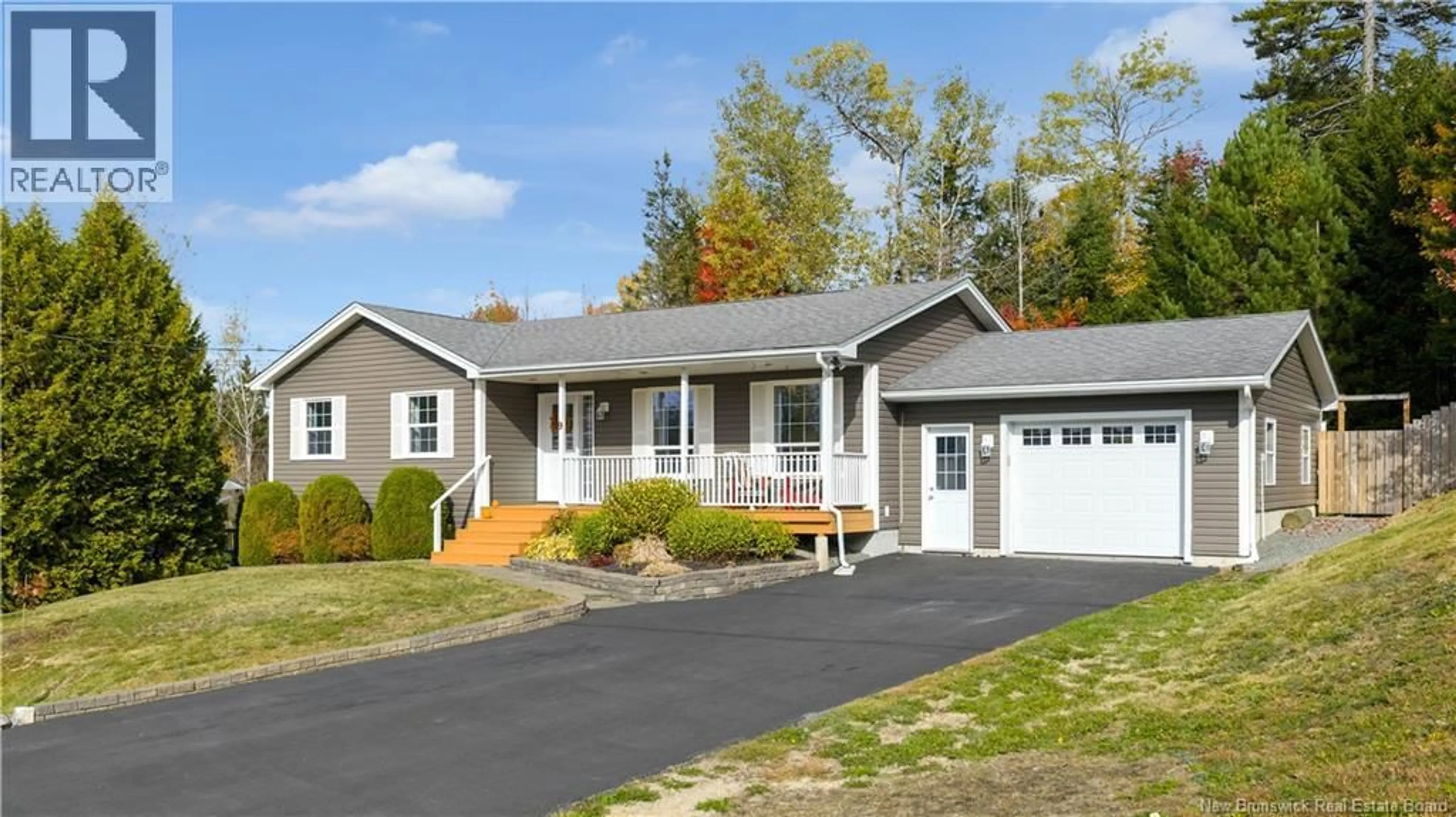 Home with vinyl exterior material, street for 9 CRYSTAL COURT, Grand Bay-Westfield New Brunswick E5K2C1