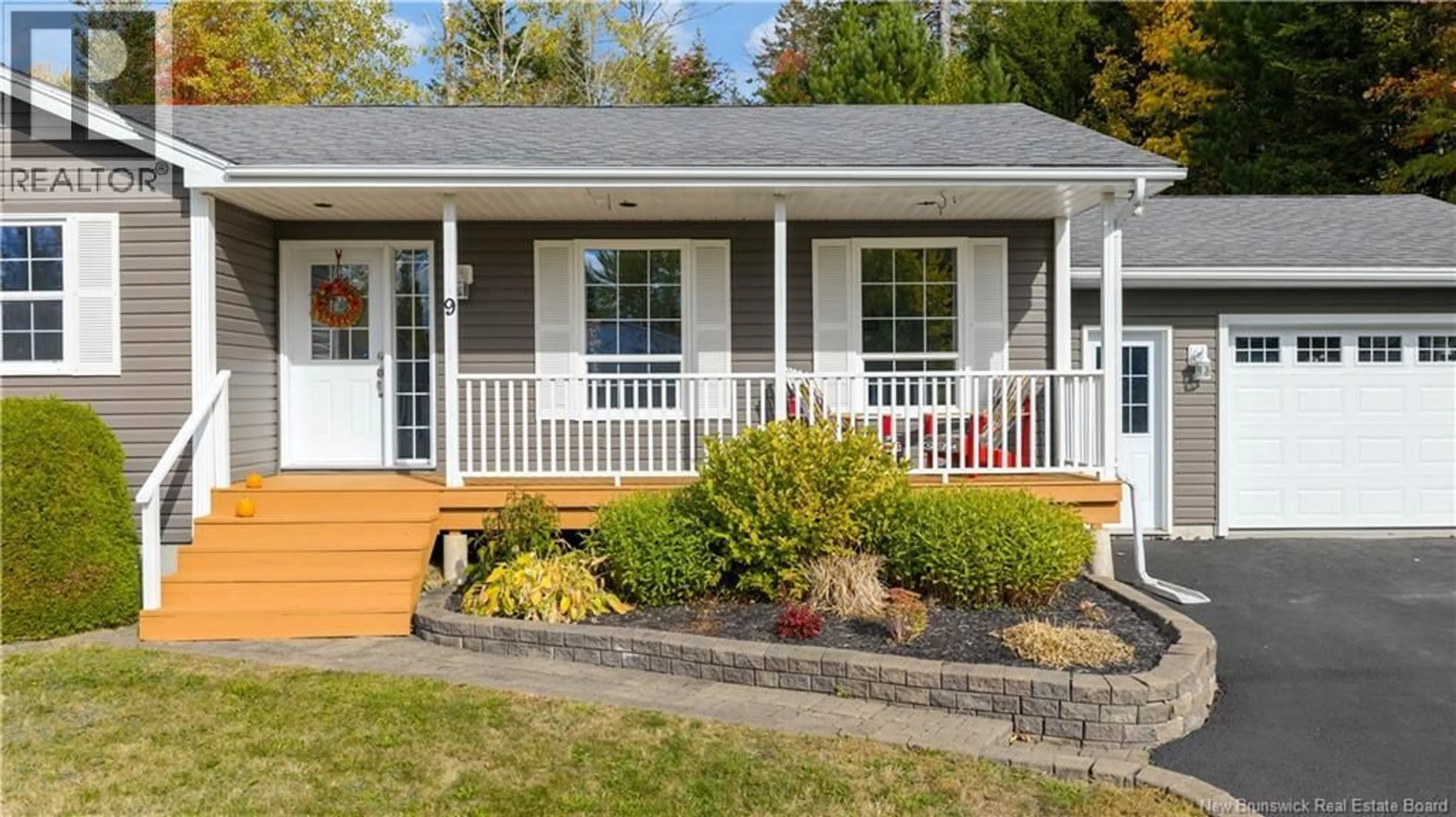 Home with vinyl exterior material, street for 9 CRYSTAL COURT, Grand Bay-Westfield New Brunswick E5K2C1
