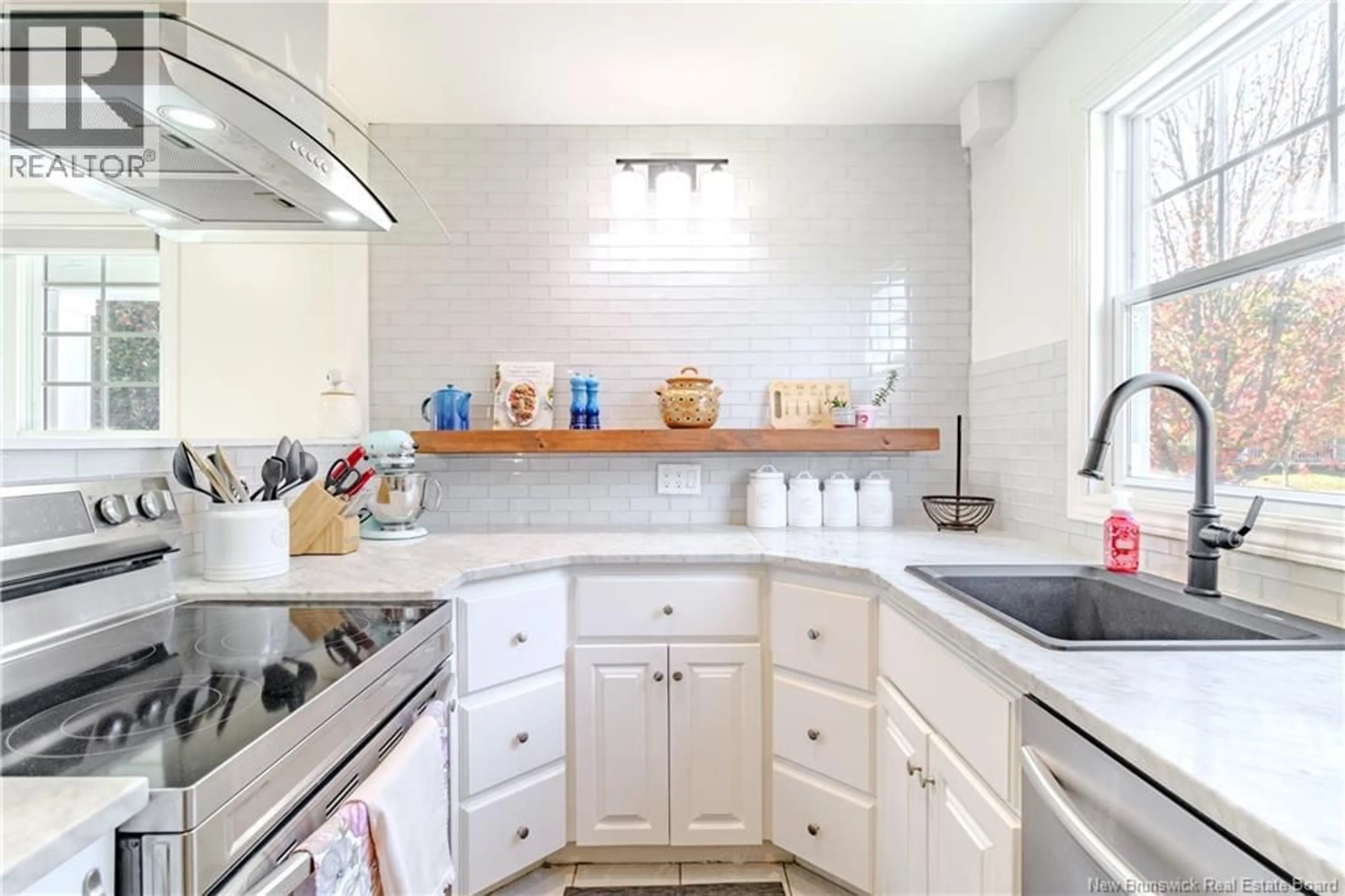 Standard kitchen, ceramic/tile floor for 594 BROAD STREET, Fredericton New Brunswick E3A2L8