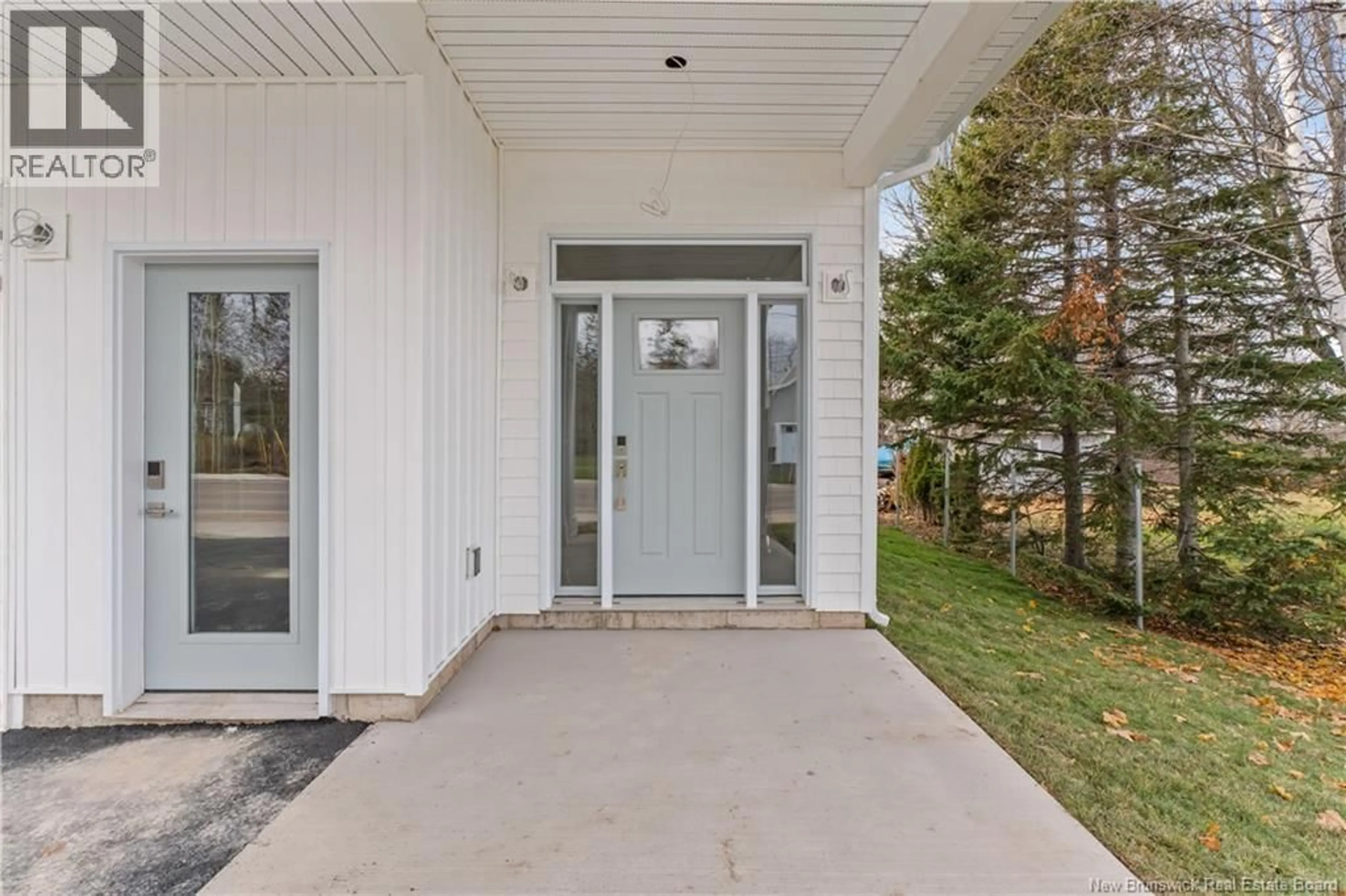 Indoor entryway for 133 PLEASANT, Shediac New Brunswick E4P2L4