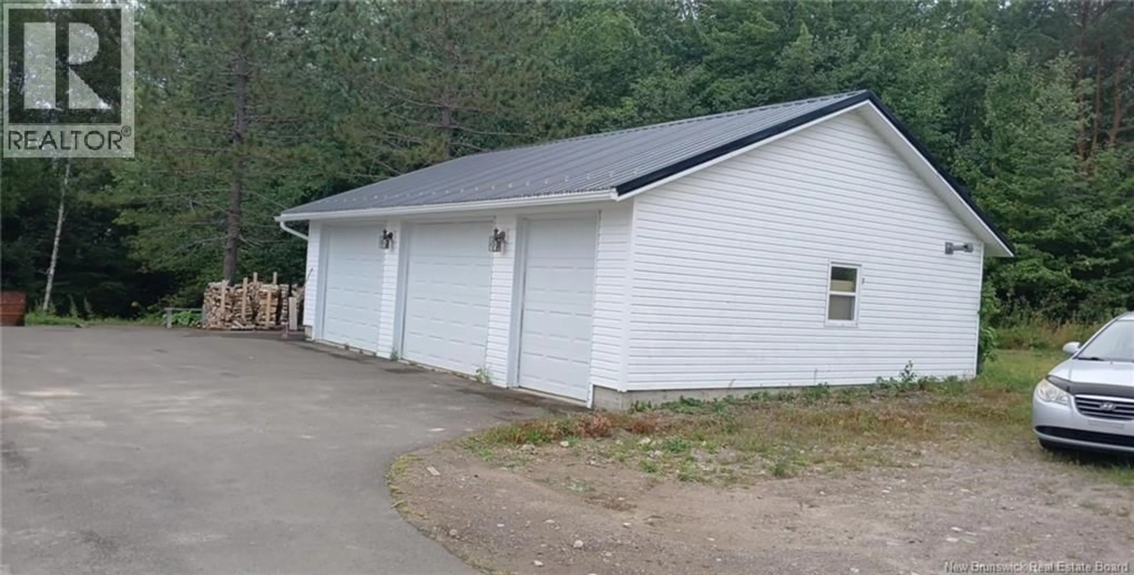 Indoor garage for 934 770 ROUTE, Bonny River New Brunswick E5C1C6