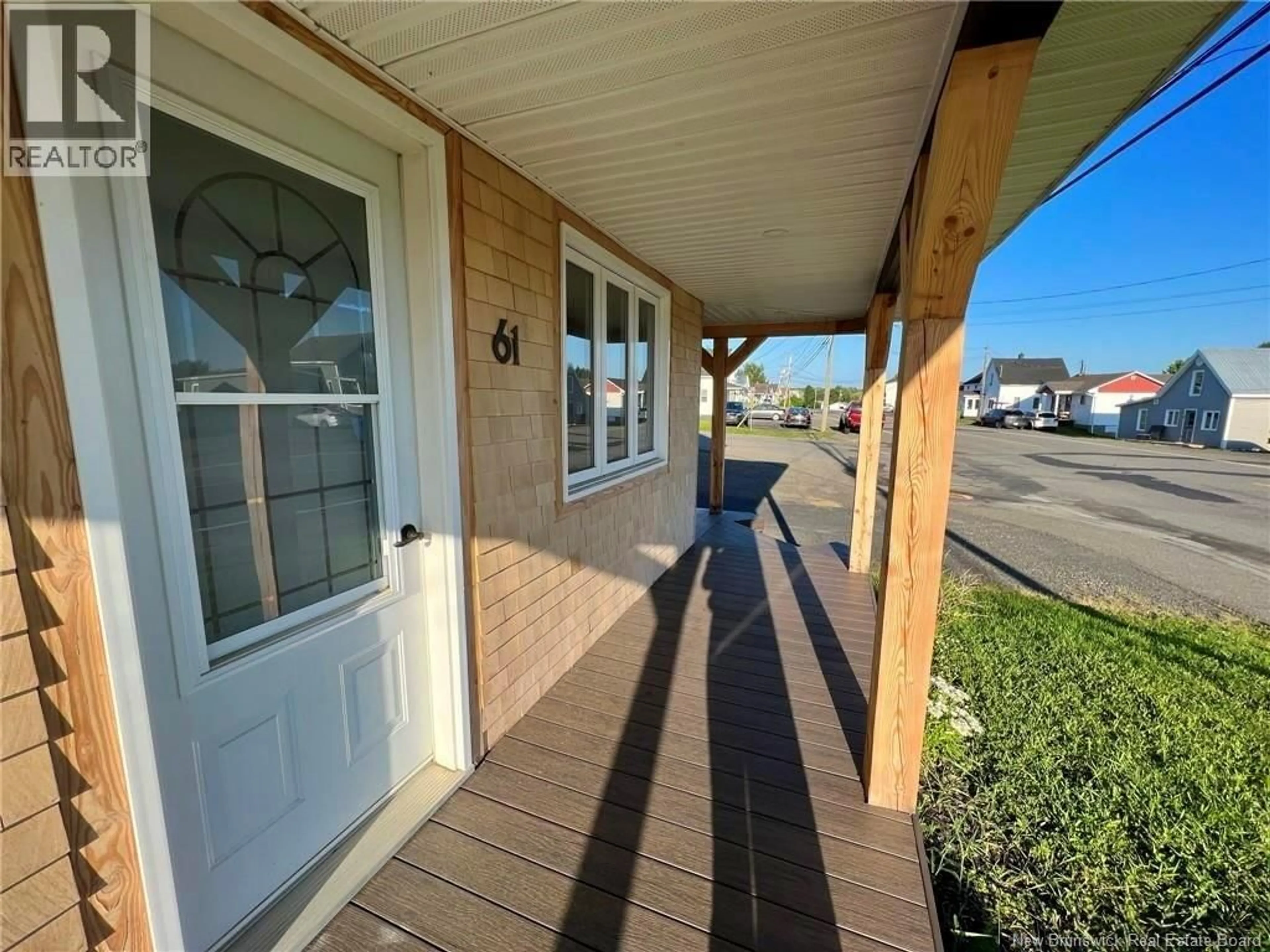 A pic from outside/outdoor area/front of a property/back of a property/a pic from drone, street for 61 PRINCIPALE, Sainte-Anne-De-Madawaska New Brunswick E7E1A6