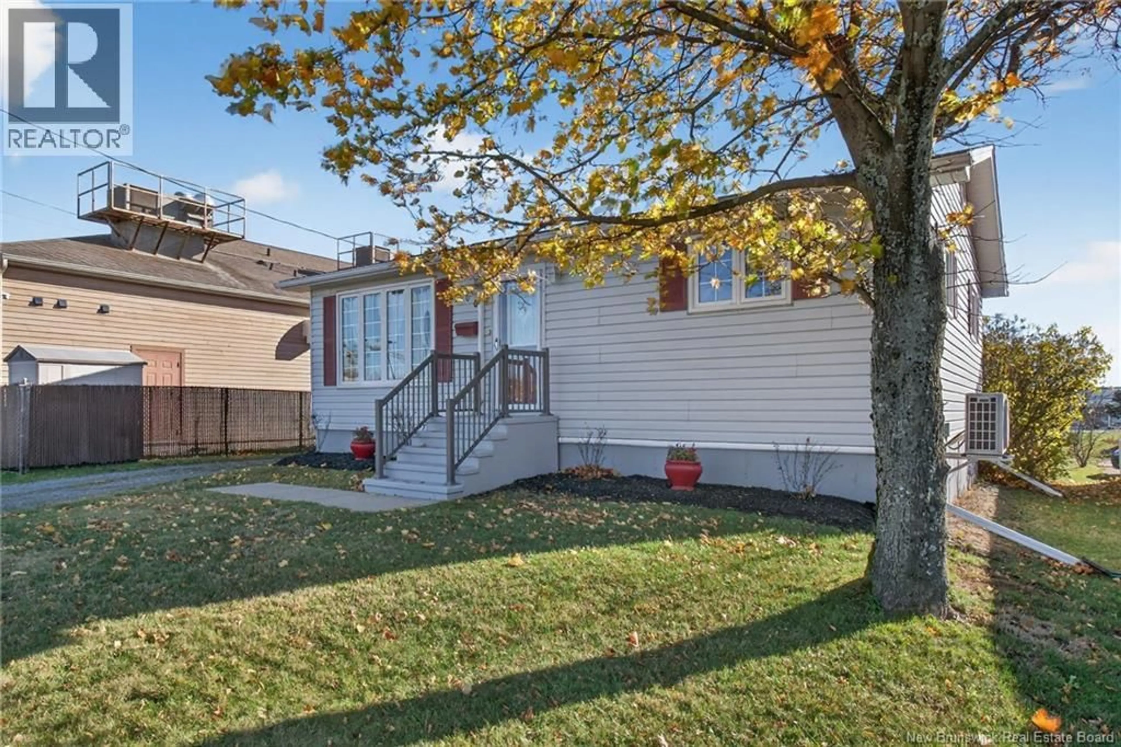 Unknown for 500 CHAMPLAIN, Dieppe New Brunswick E1A1P4