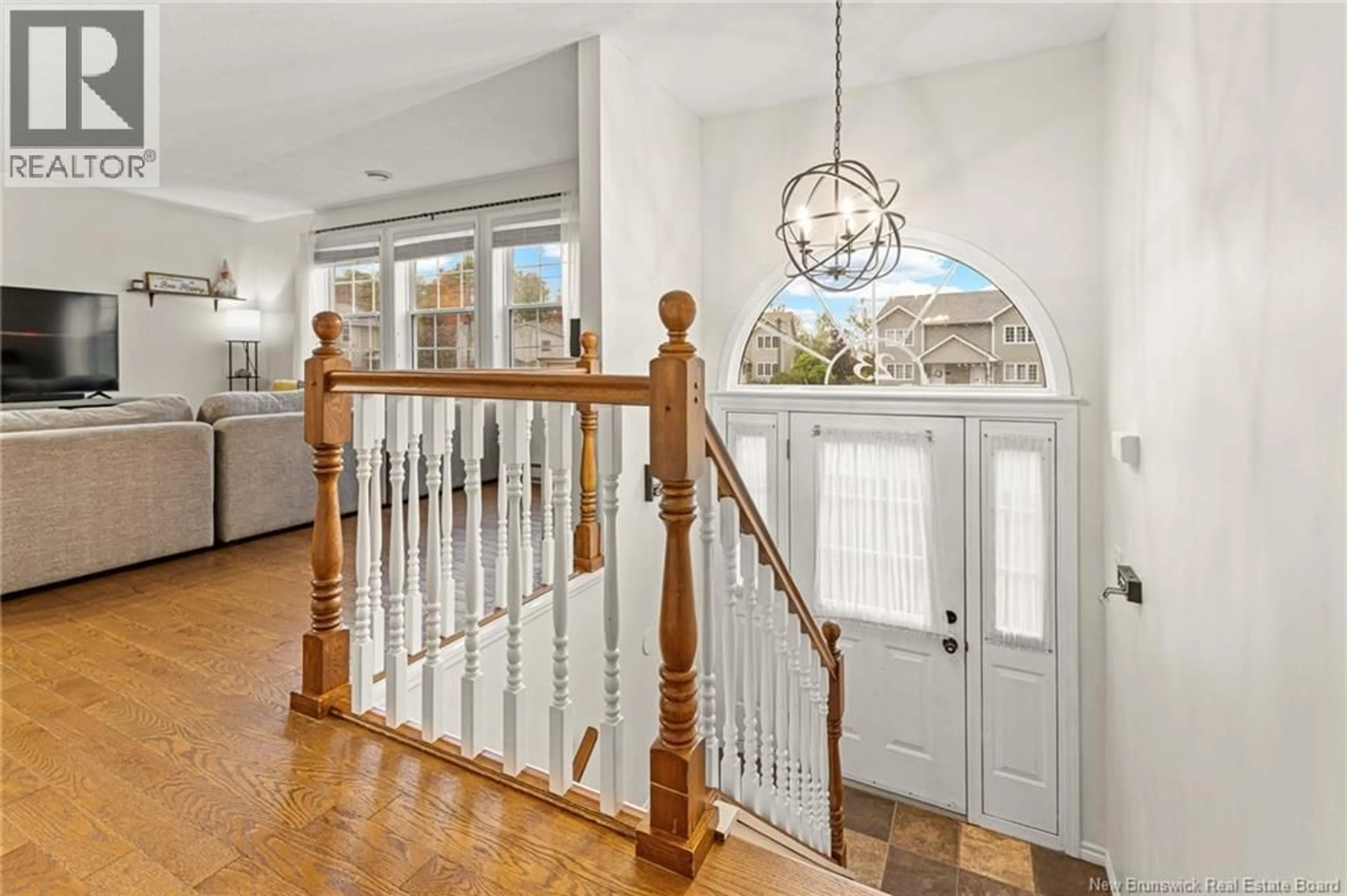 Indoor foyer for 23 GLENVIEW COURT, Riverview New Brunswick E1B4X7