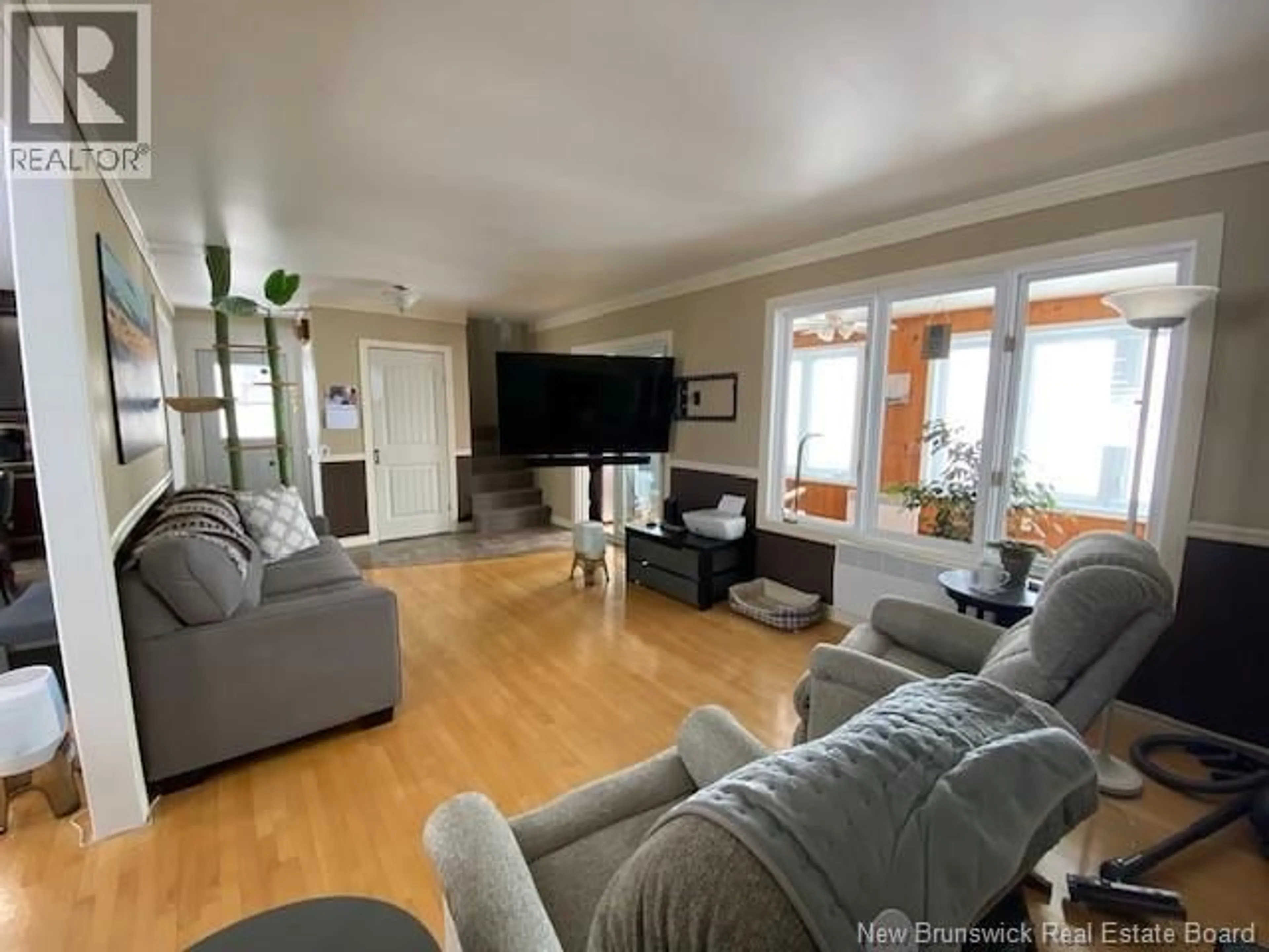 Living room with furniture, unknown for 531 VICTORIA STREET, Dalhousie New Brunswick E8C2V5