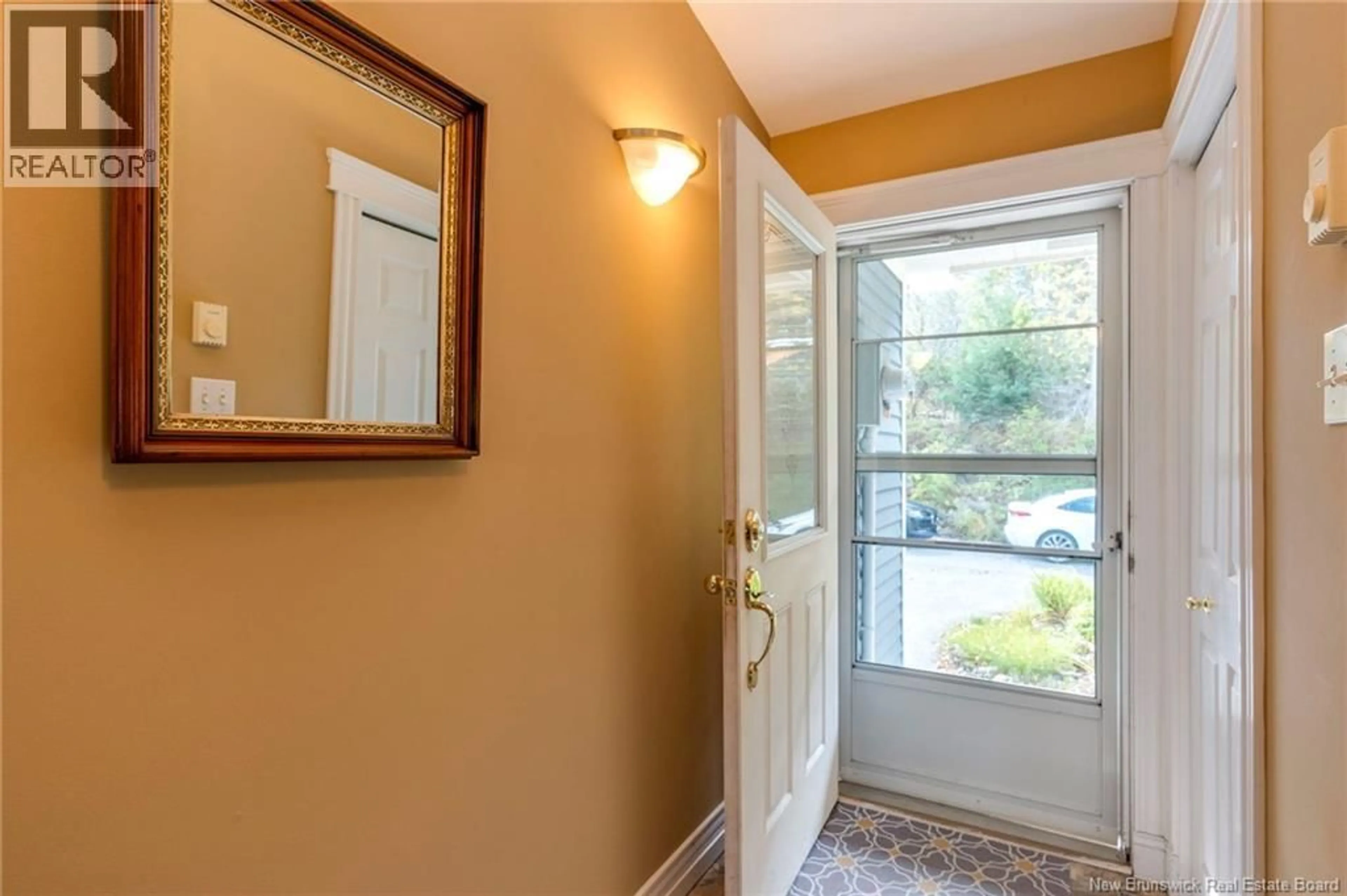 Indoor entryway for 8 MERRITT HILL ROAD, Quispamsis New Brunswick E2E6A1