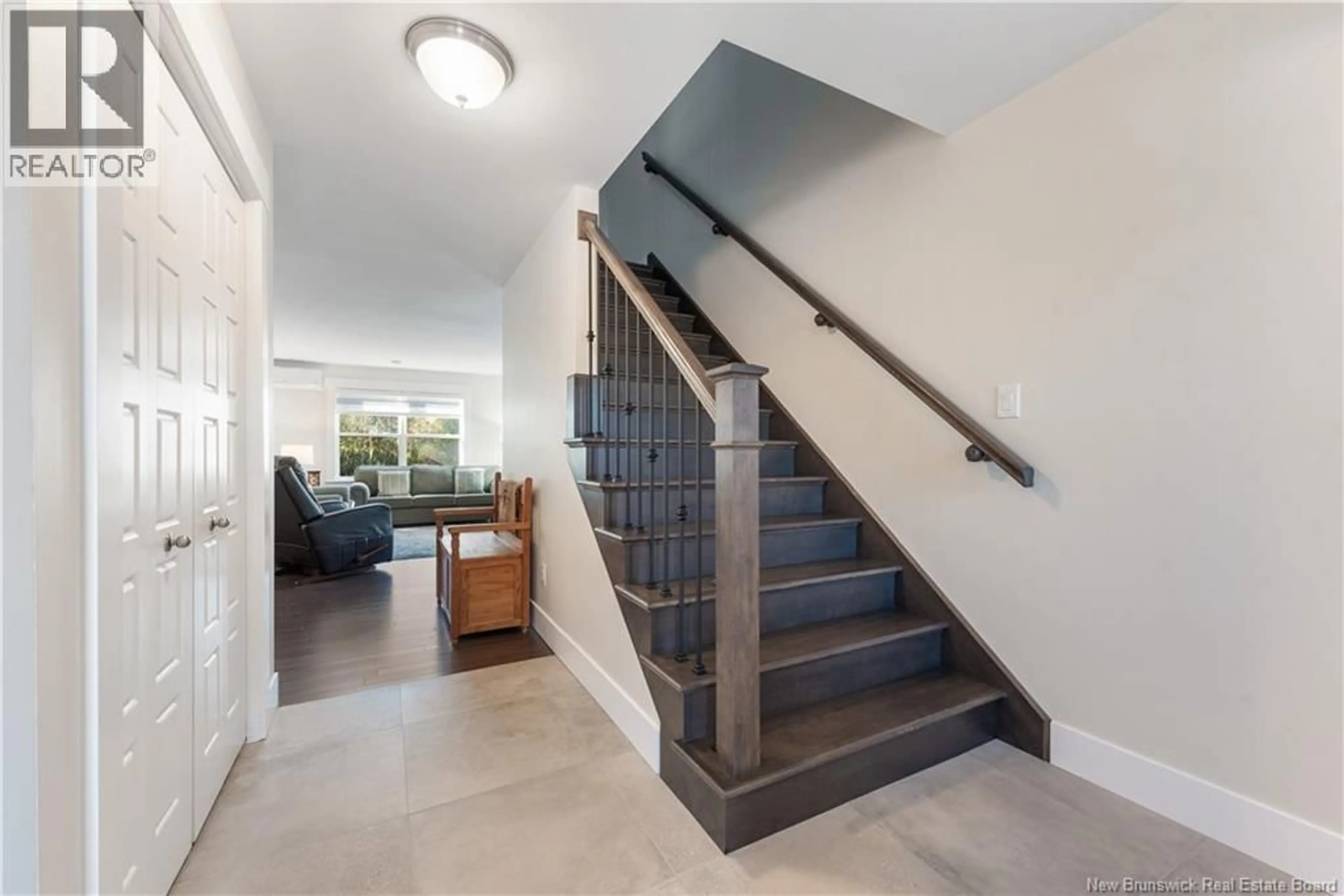 Unknown for 194 DOLBEAU STREET, Dieppe New Brunswick E1A8Y4