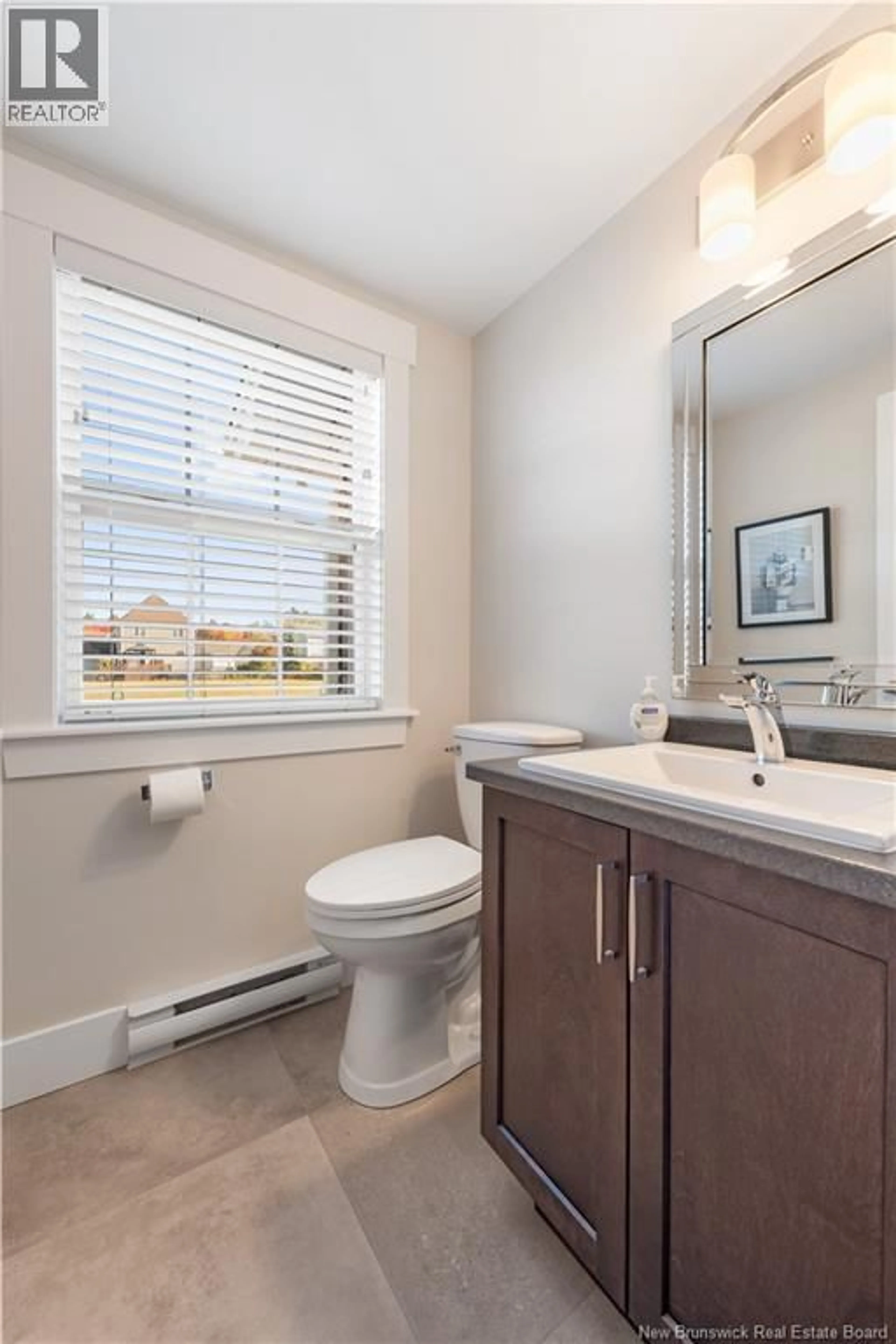 Standard bathroom, ceramic/tile floor for 194 DOLBEAU STREET, Dieppe New Brunswick E1A8Y4