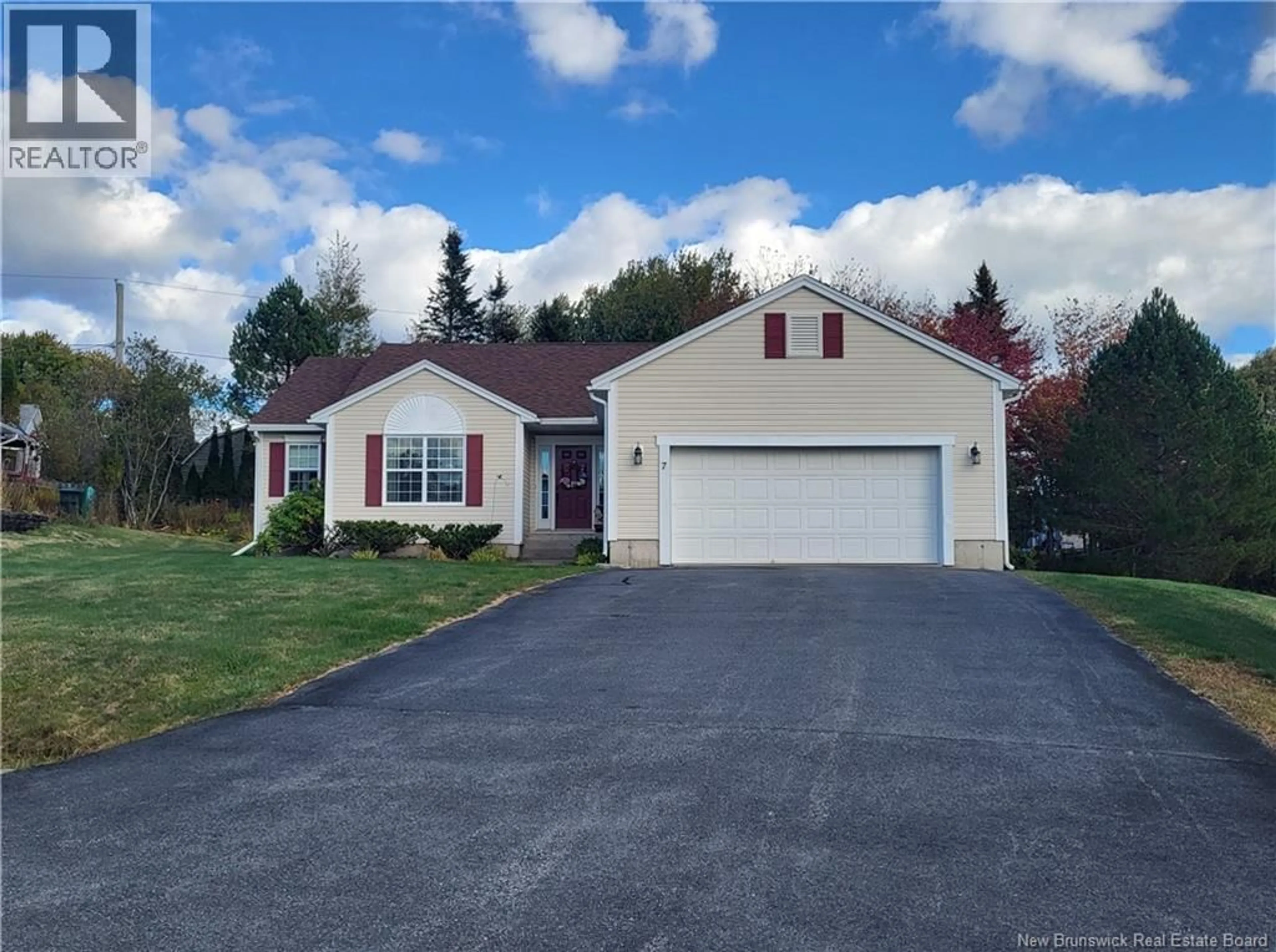 Home with vinyl exterior material, street for 7 VALENTINE BOULEVARD, Saint John New Brunswick E2M5G9