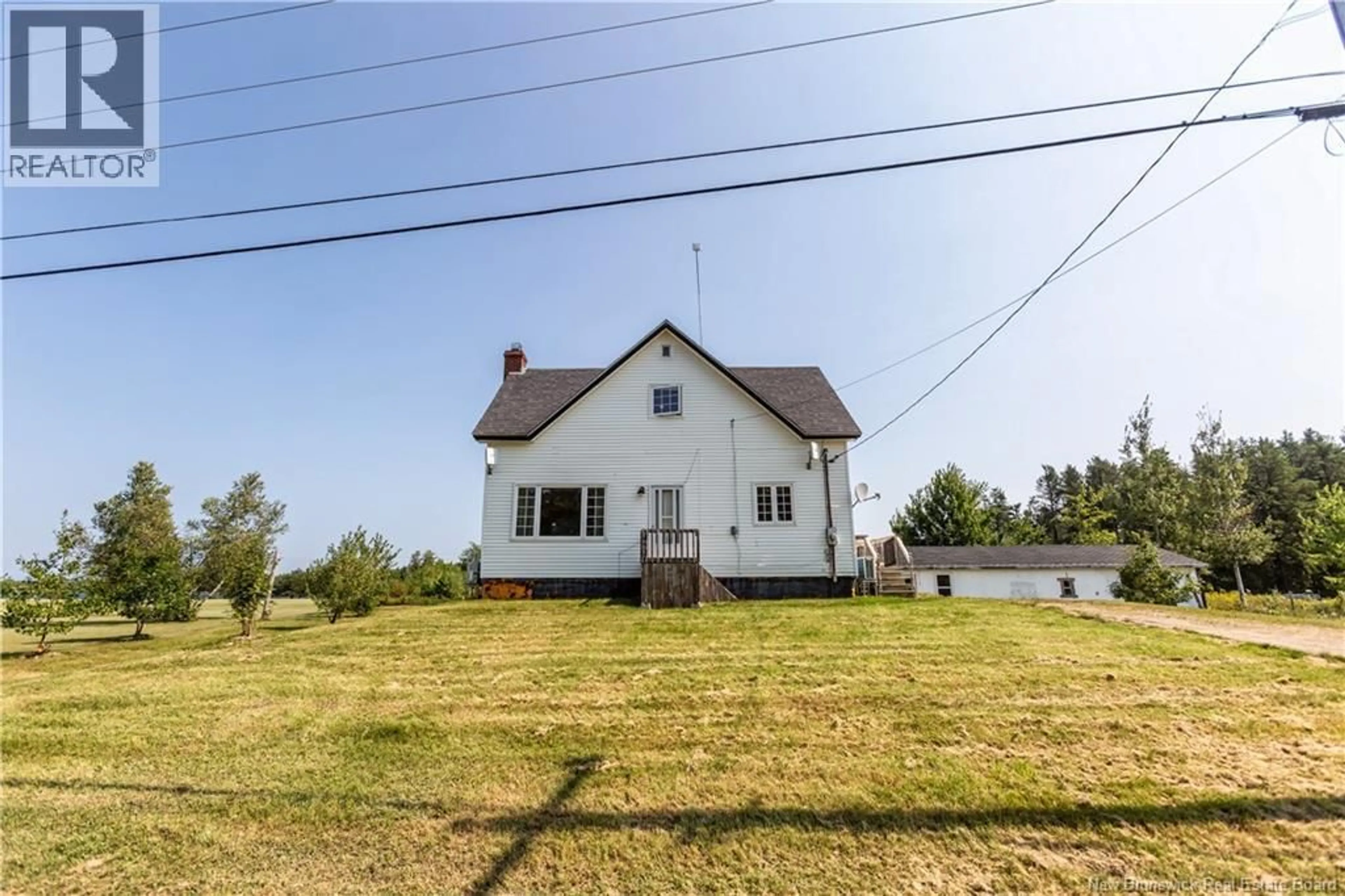 A pic from outside/outdoor area/front of a property/back of a property/a pic from drone, building for 210 PIROGUE, Richibouctou-Village New Brunswick E4W1J8