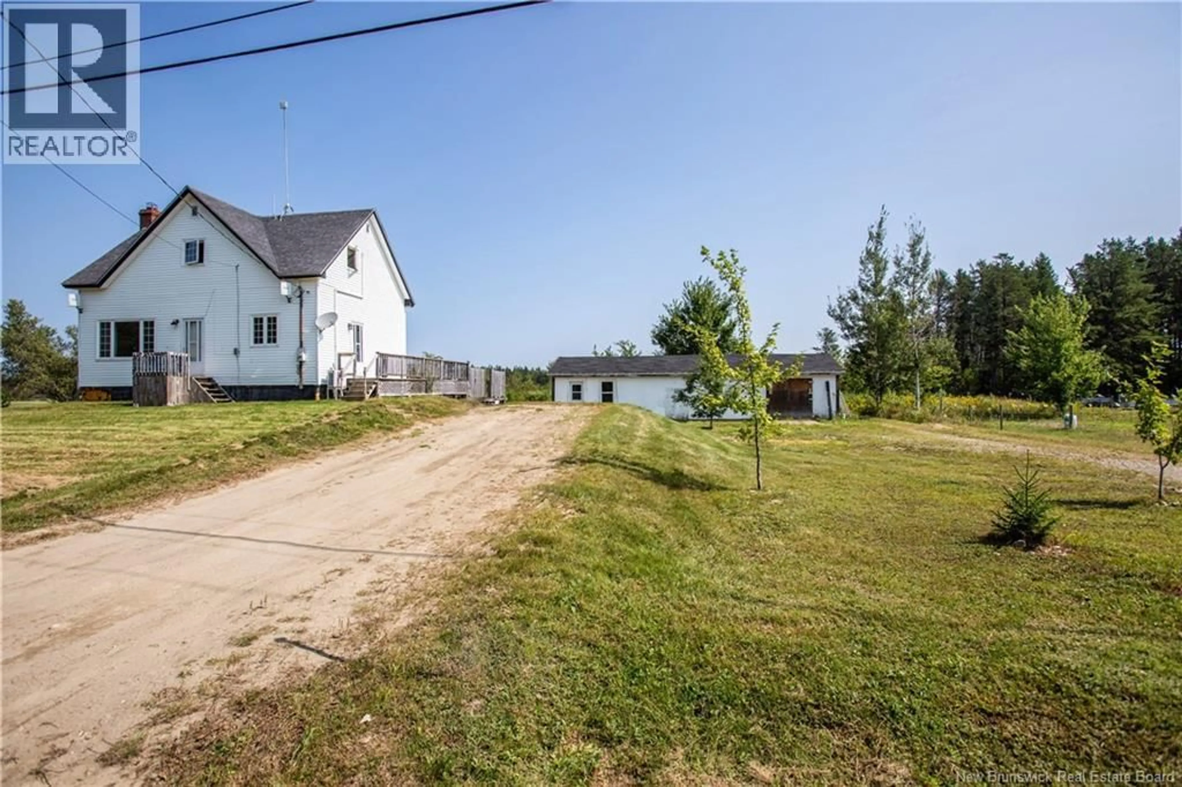 A pic from outside/outdoor area/front of a property/back of a property/a pic from drone, unknown for 210 PIROGUE, Richibouctou-Village New Brunswick E4W1J8