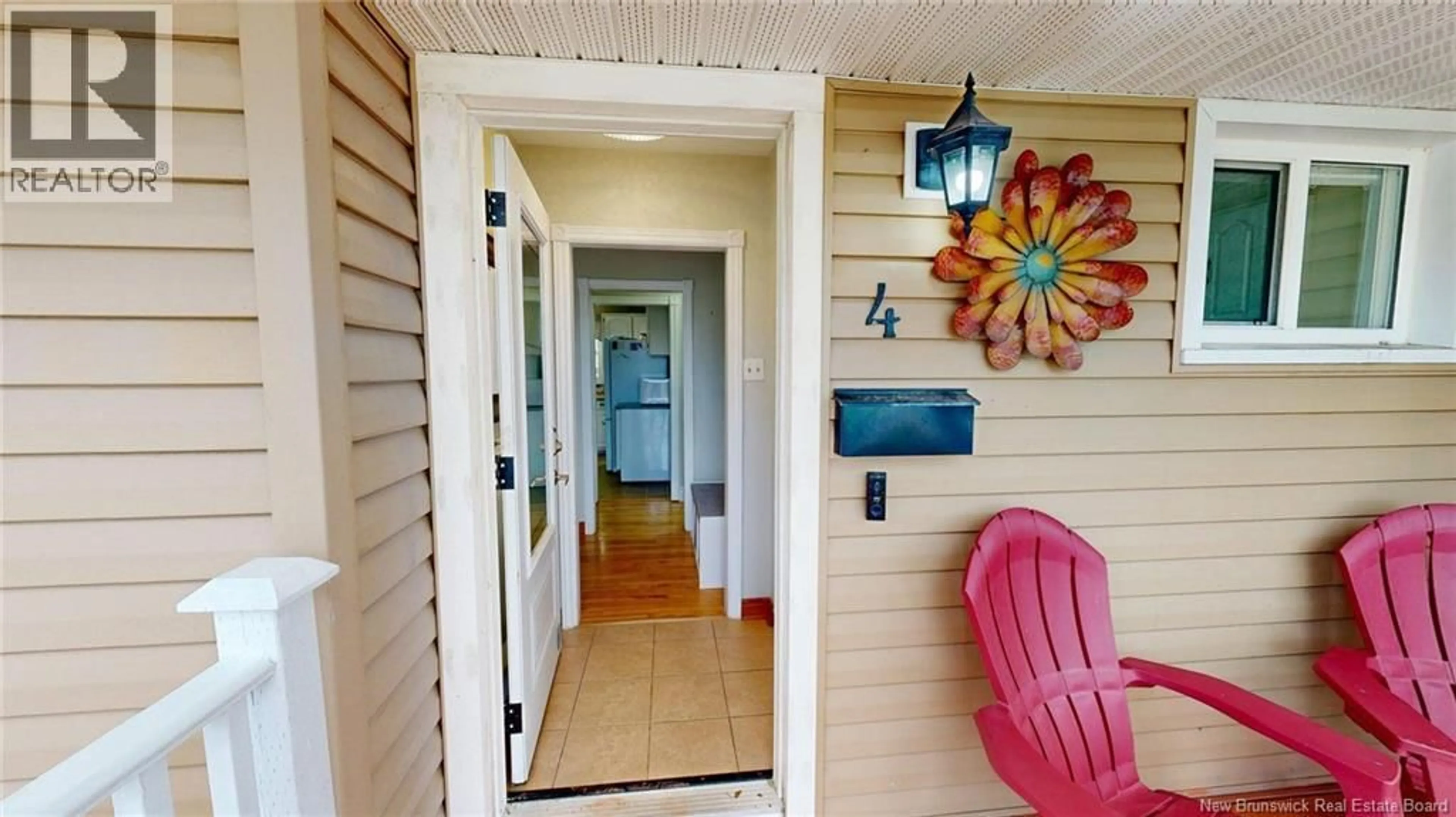 Indoor entryway for 4 RAY STREET, Saint John New Brunswick E2K2K4