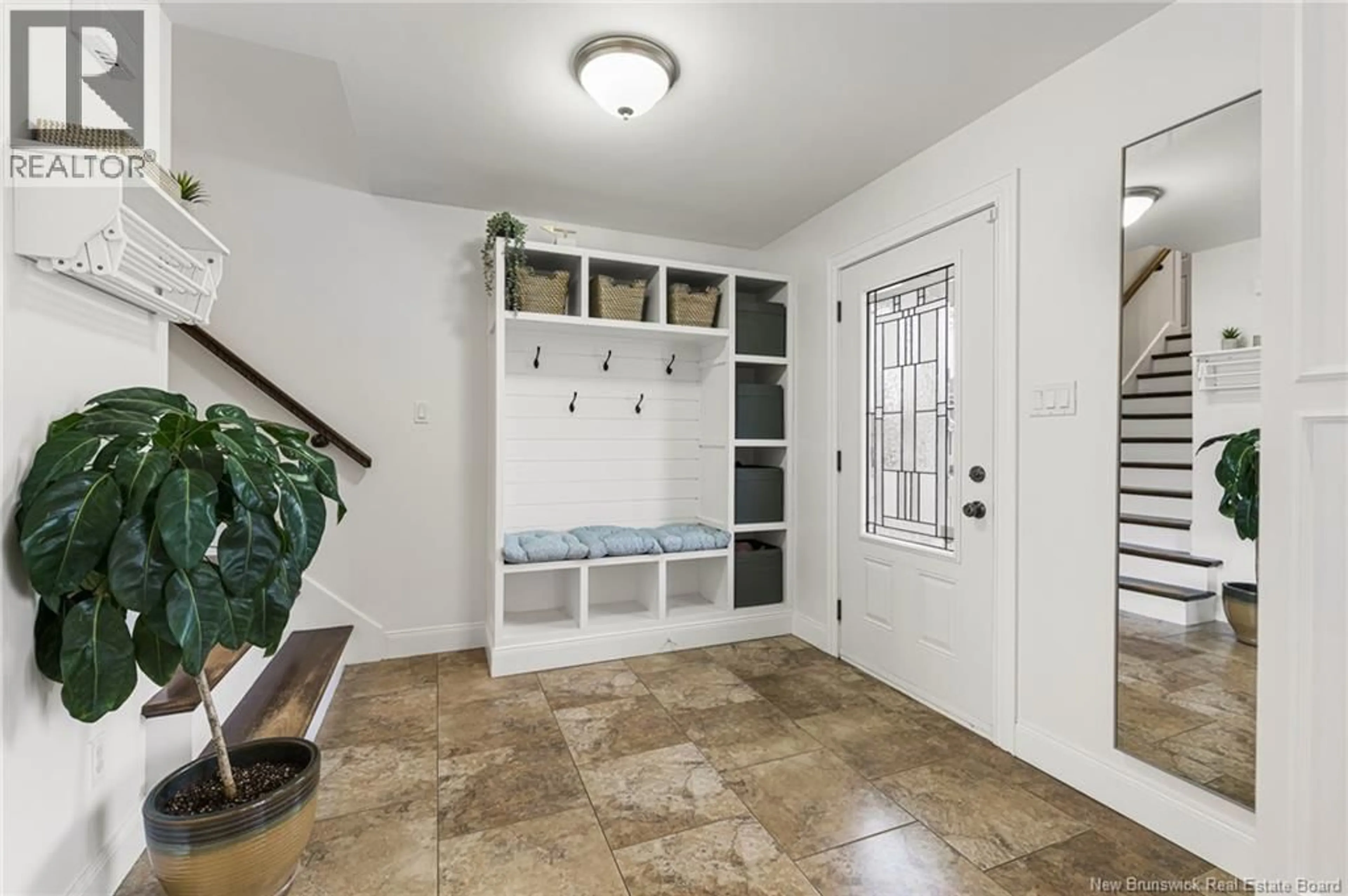 Indoor entryway for 112 LAROCHELLE STREET, Dieppe New Brunswick E1A8Y5