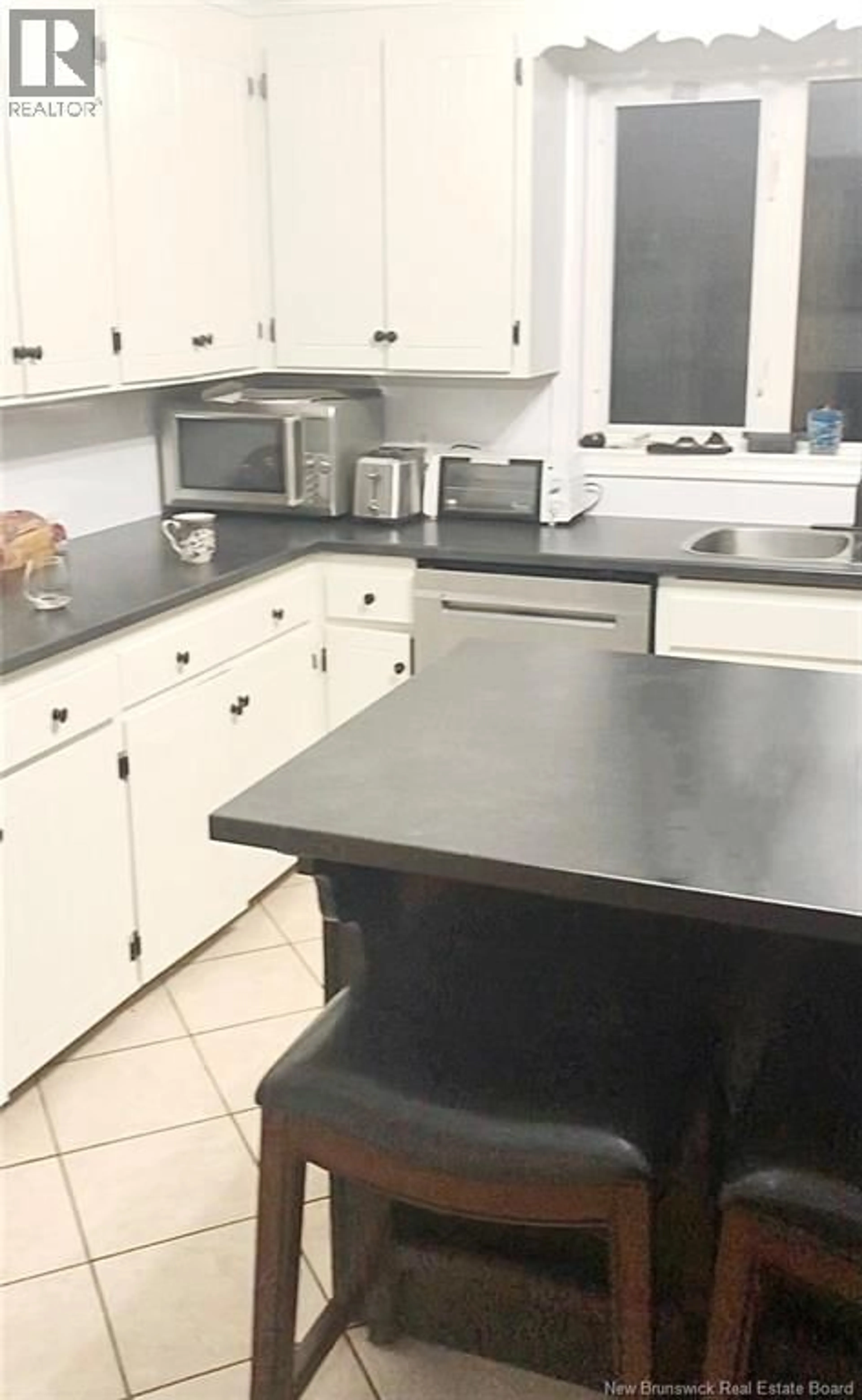 Standard kitchen, unknown for 117 AYER AVENUE, Moncton New Brunswick E1C8G9