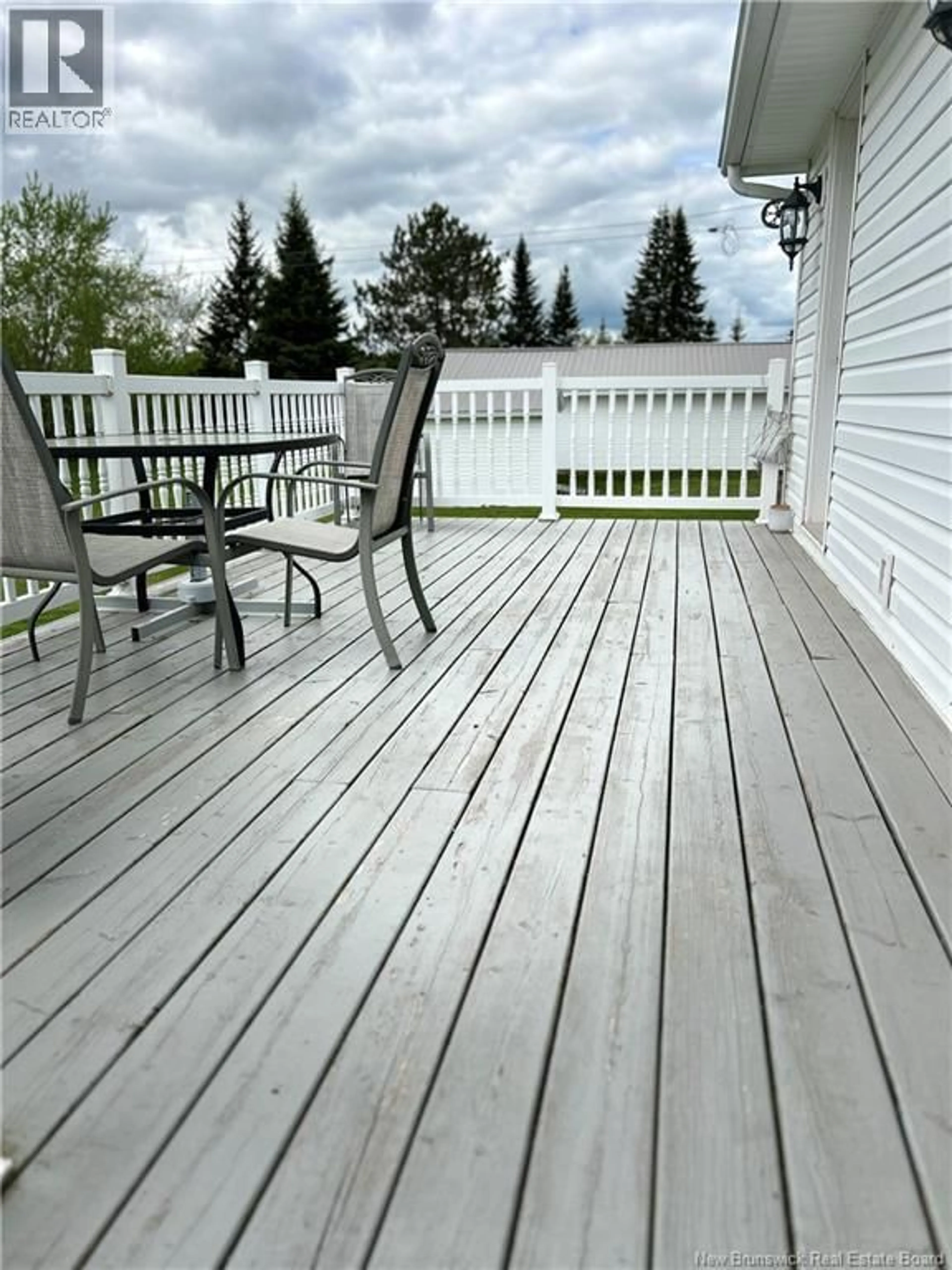 Patio, street for 1268 ELMWOOD, Moncton New Brunswick E1H2H2