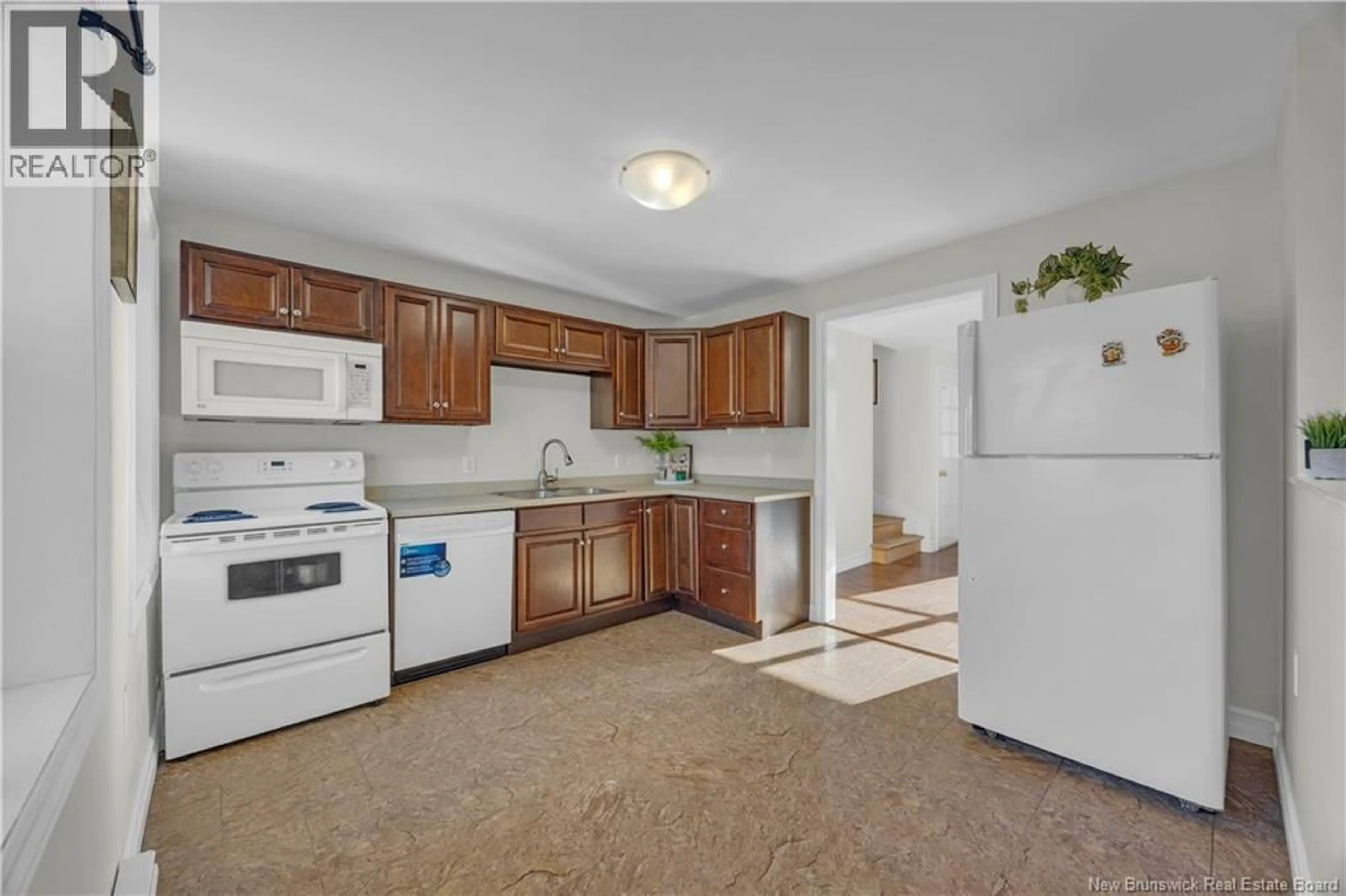 Standard kitchen, unknown for 247 GILBERT STREET, Saint John New Brunswick E2K4E3