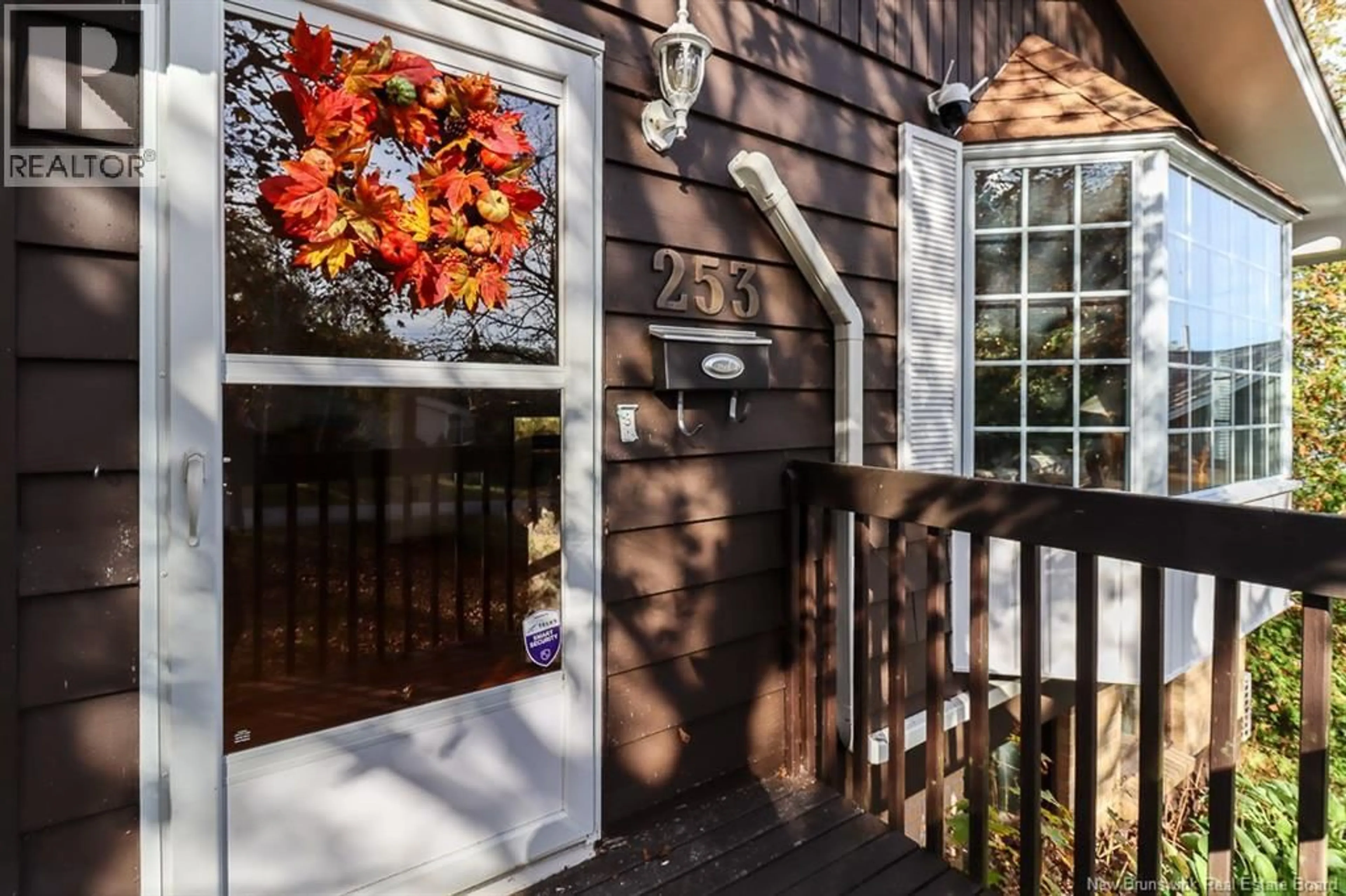 Indoor entryway for 253 BAY CRESCENT DRIVE, Saint John New Brunswick E2M6M1