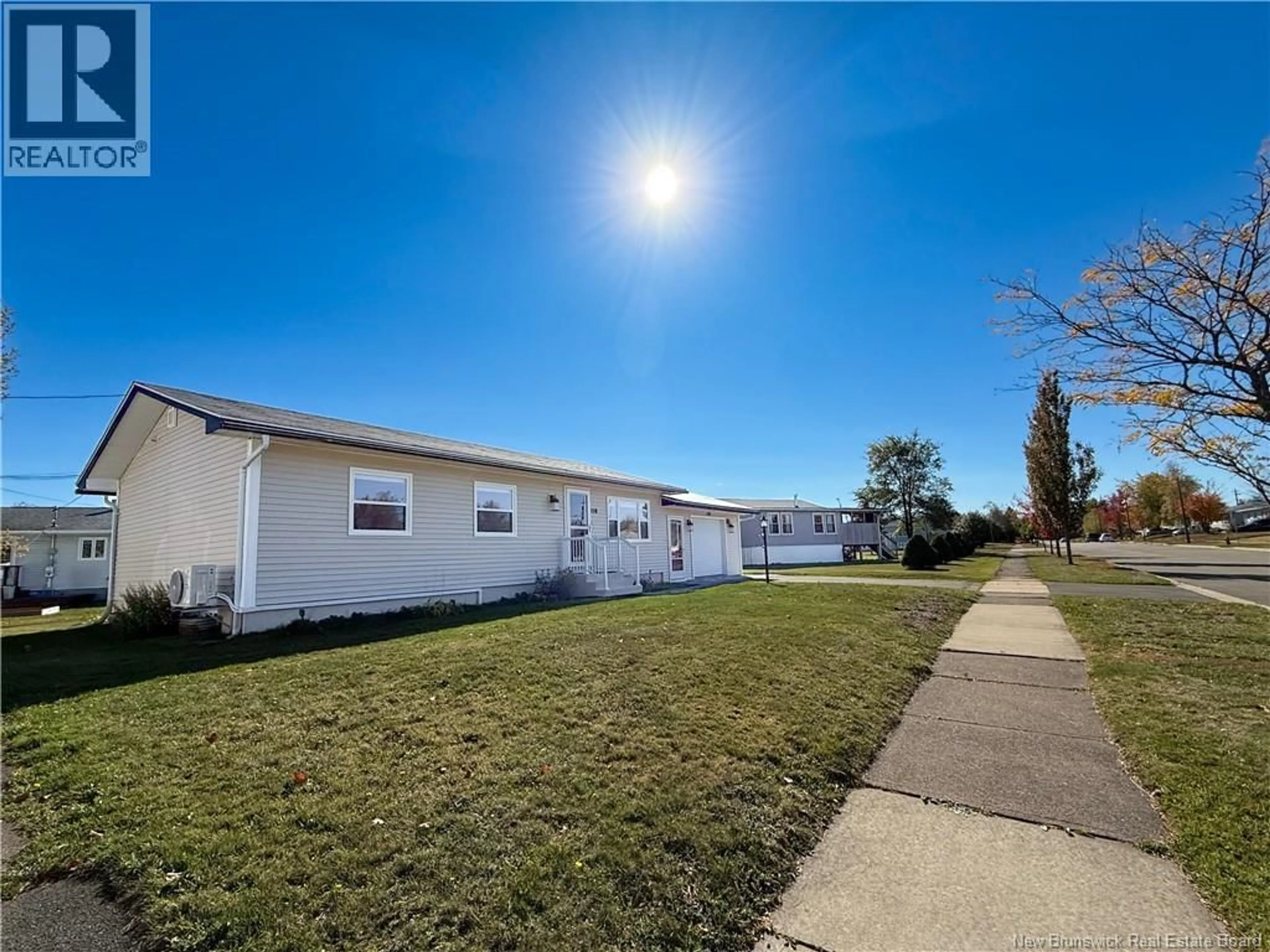 A pic from outside/outdoor area/front of a property/back of a property/a pic from drone, street for 158 BARRIEAU, Moncton New Brunswick E1G1J8