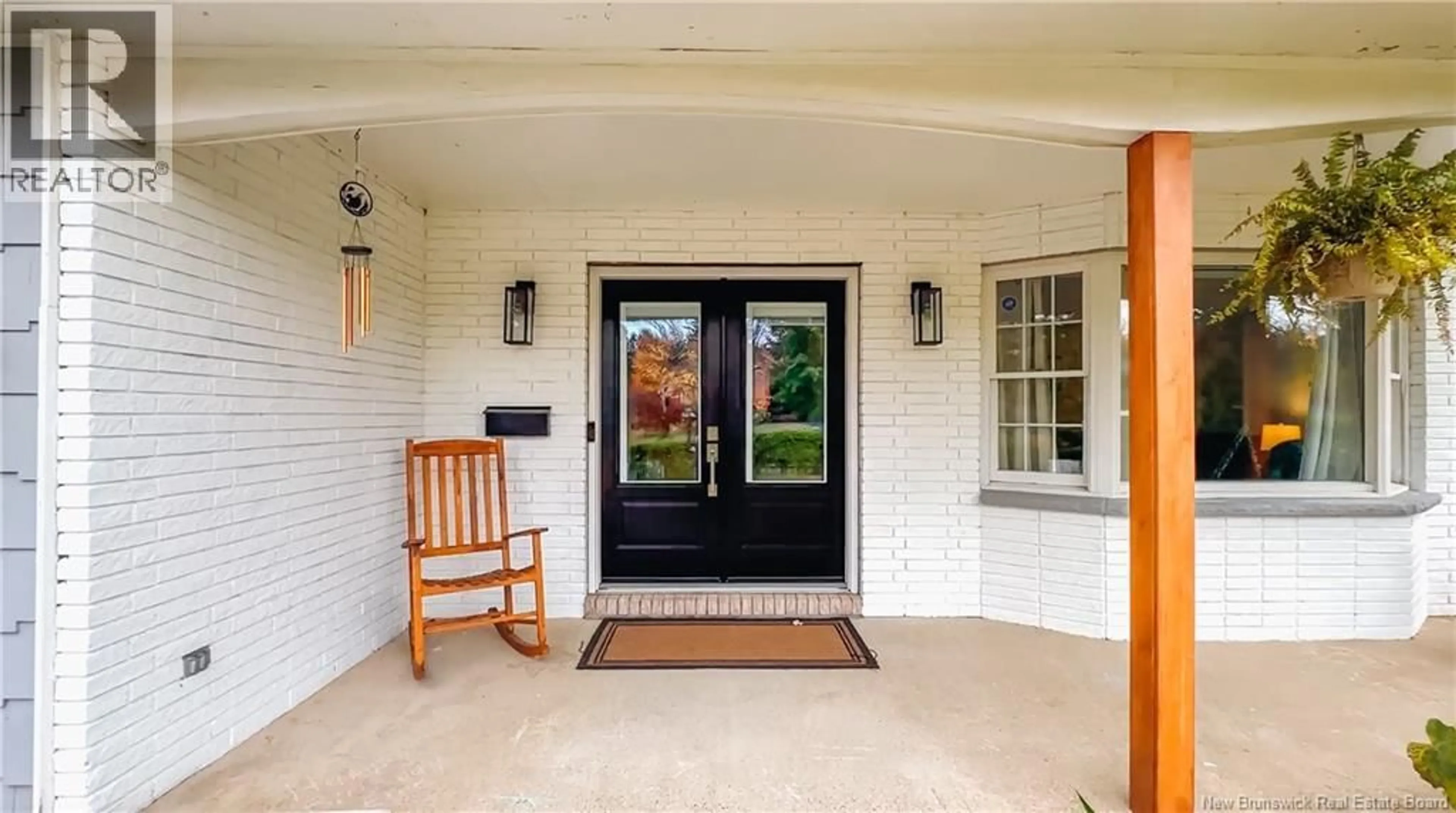 Indoor entryway for 20 HAVENWOOD COURT, Moncton New Brunswick E1A5W6