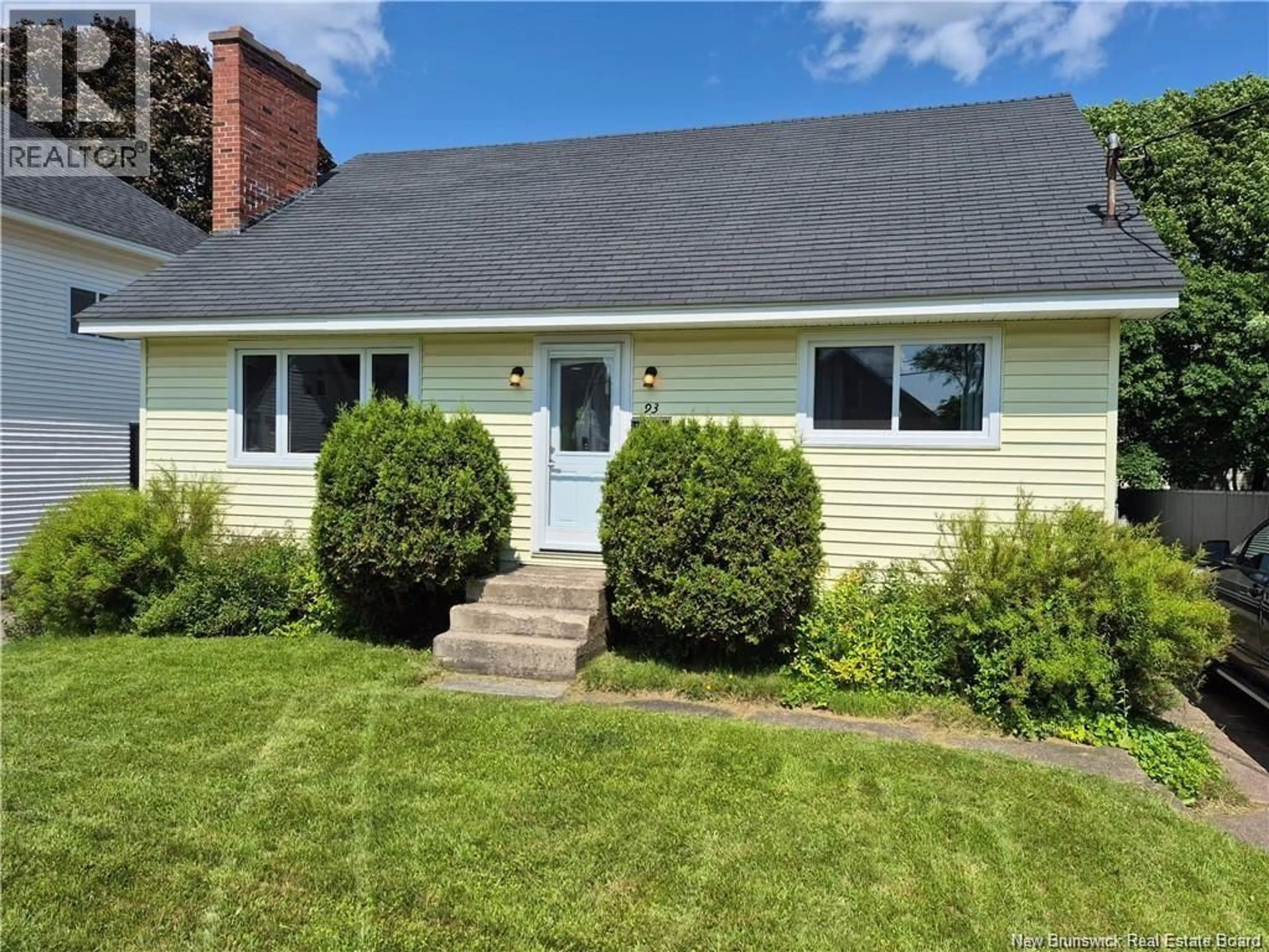 Home with vinyl exterior material, street for 93 EDWARD, Moncton New Brunswick E1A3Z1