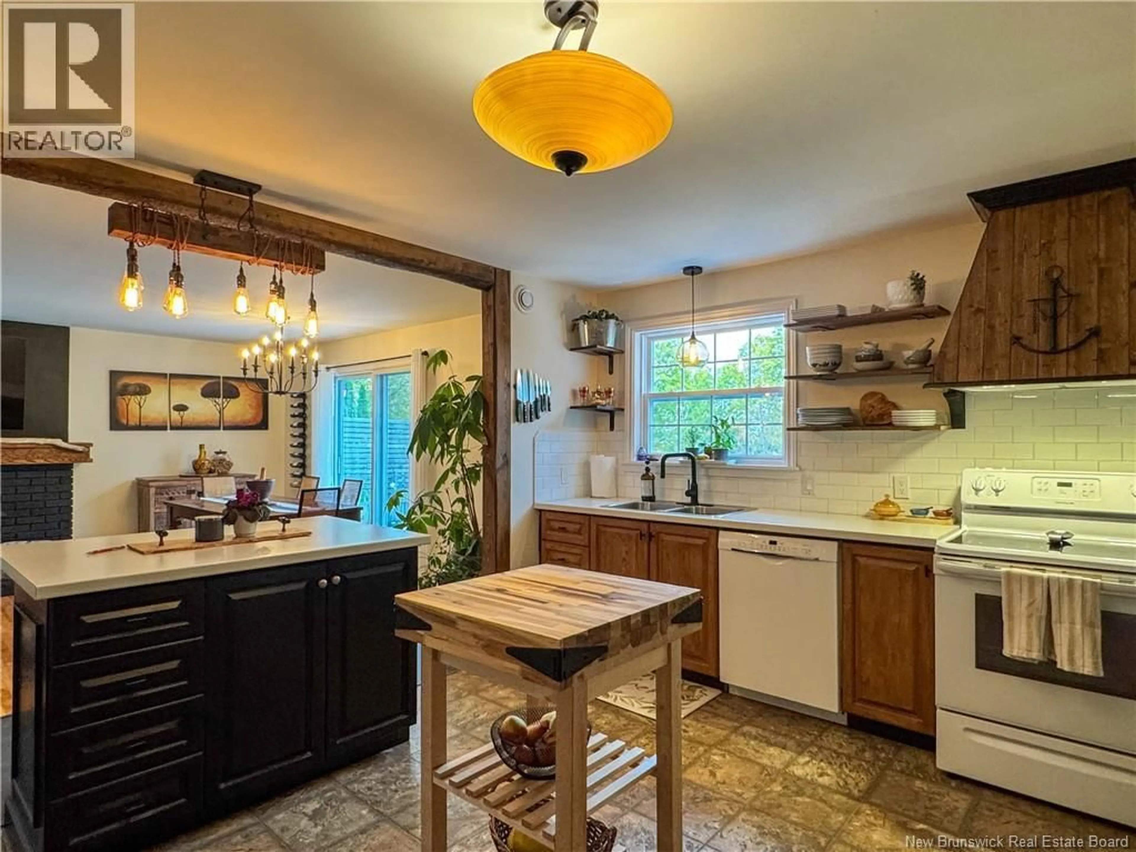 Rustic kitchen, ceramic/tile floor for 1725 LILAC, Bathurst New Brunswick E2A5Z6