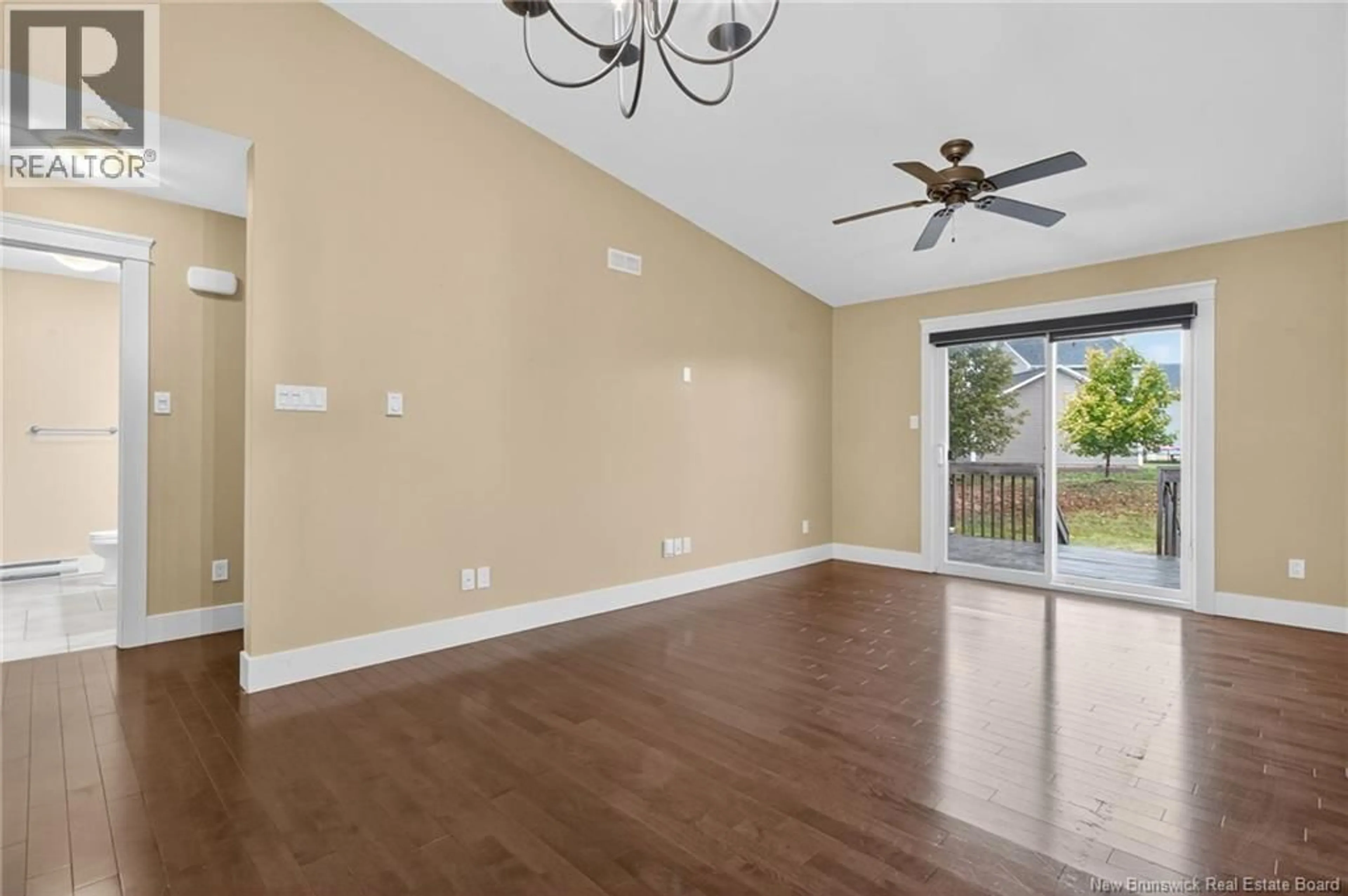 A pic of a room for 32 GOLDEN STREET, Moncton New Brunswick E1G5T4