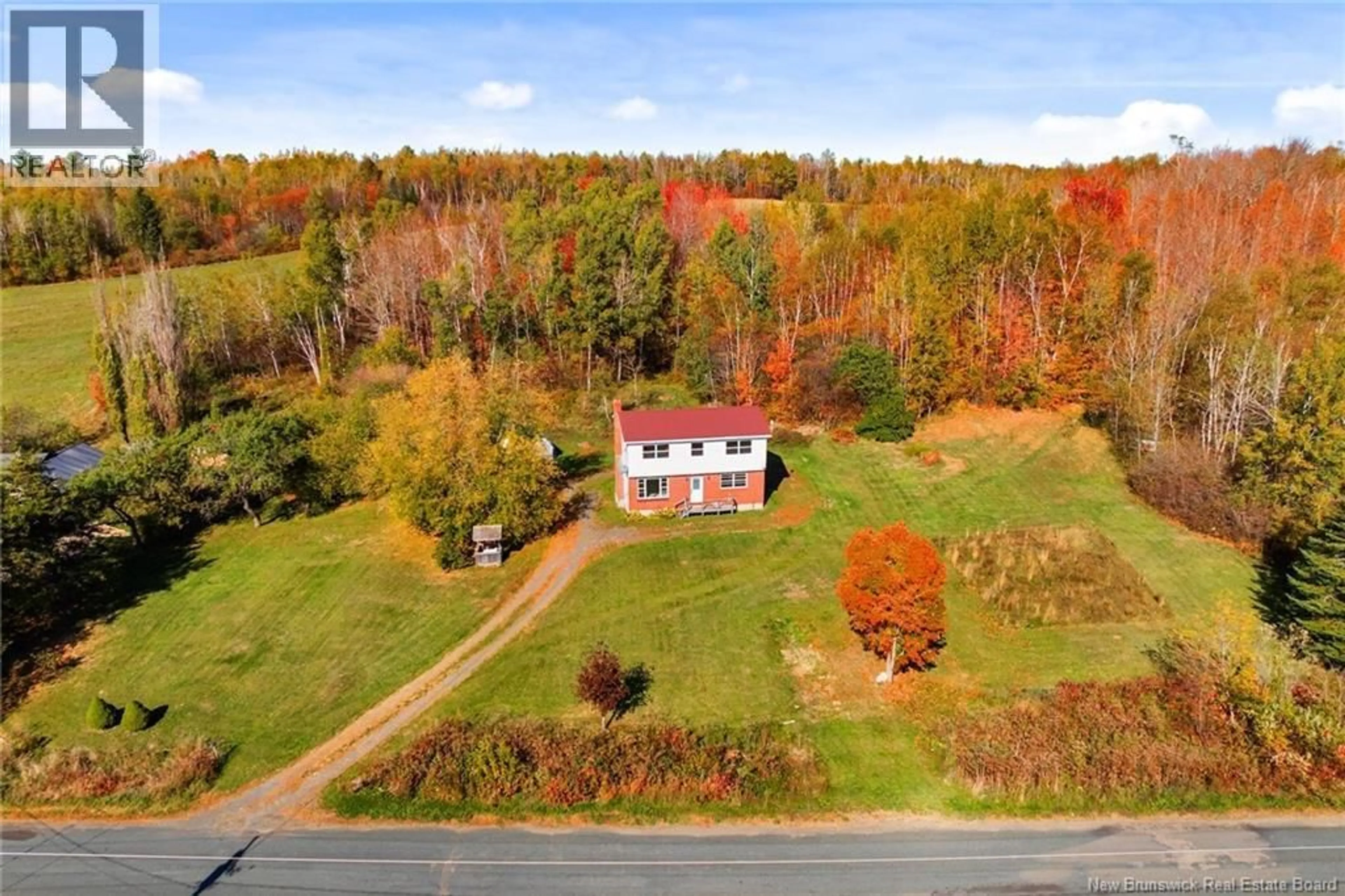 A pic from outside/outdoor area/front of a property/back of a property/a pic from drone, water/lake/river/ocean view for 275 NEWBURG ROAD, Pembroke New Brunswick E7N1X6